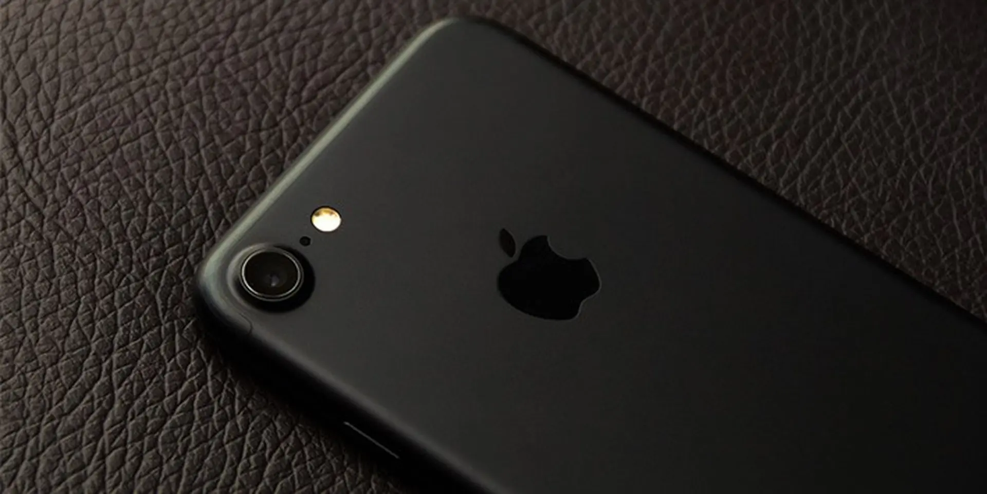 Apple mở bán iPhone "refurbished" với vỏ và pin mới hoàn toàn