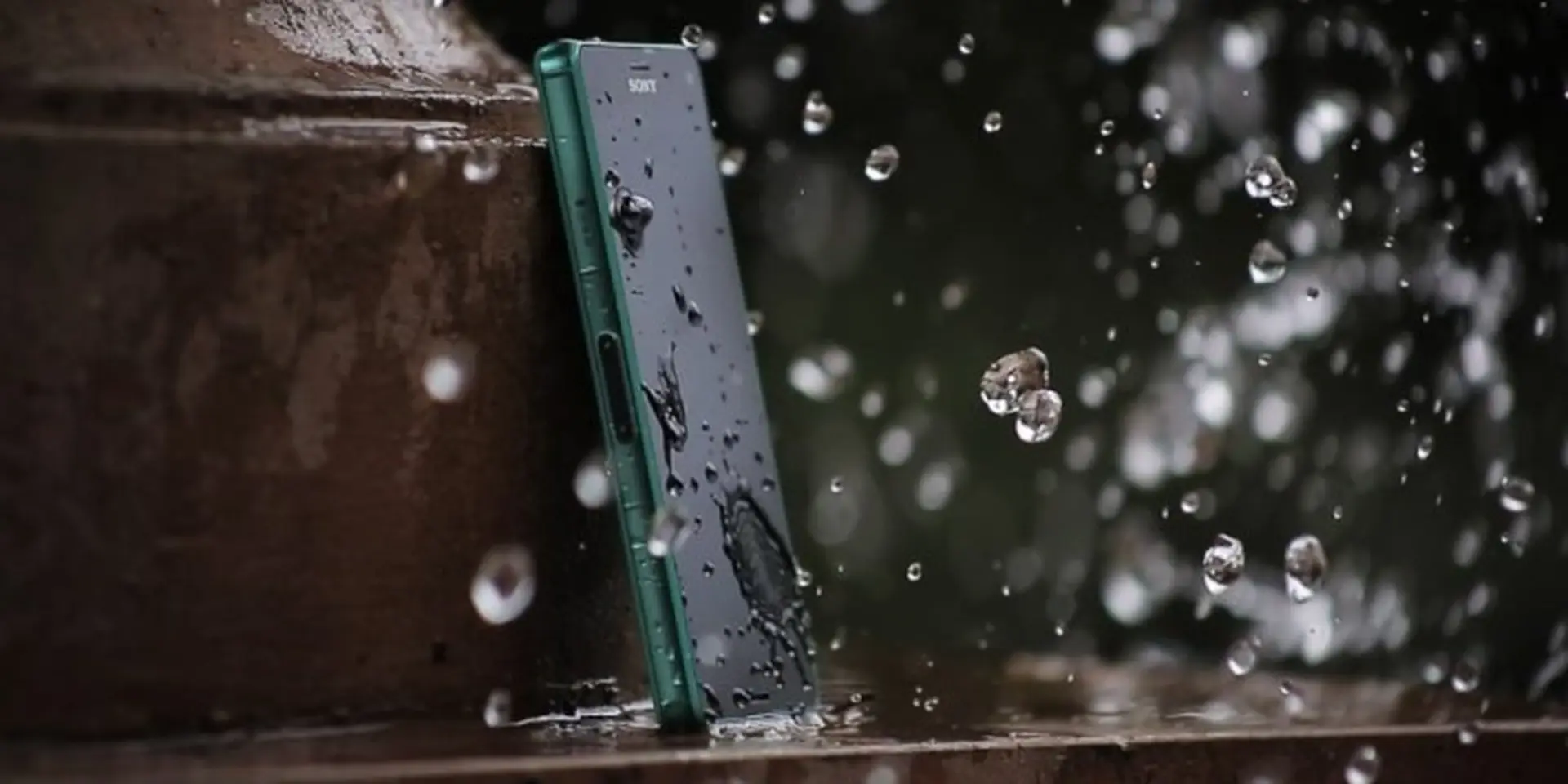 Các smartphone hiện tại chống nước như thế nào?