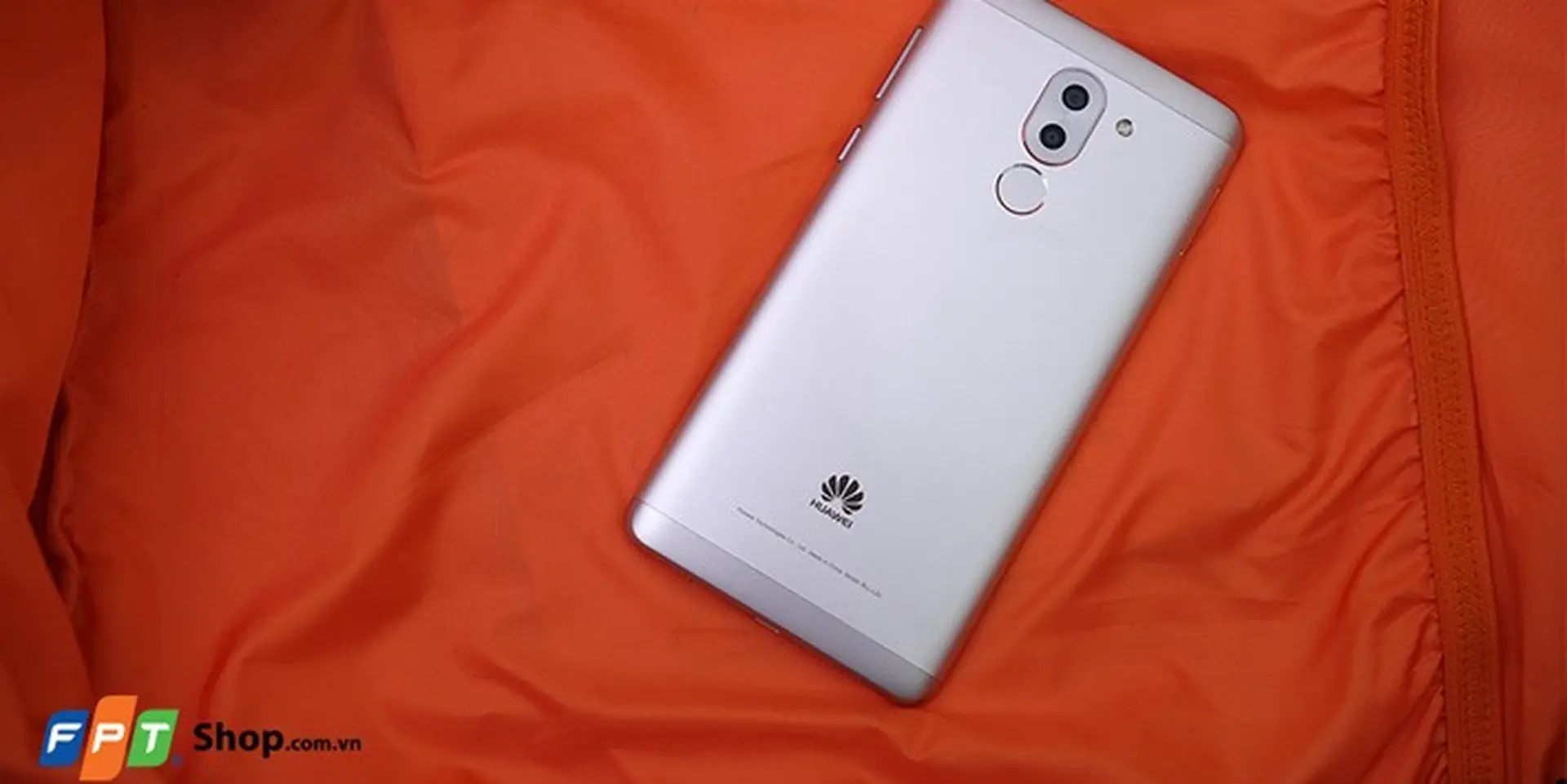 Chiêm ngưỡng clip quảng cáo Huawei GR5 2017 hút mắt