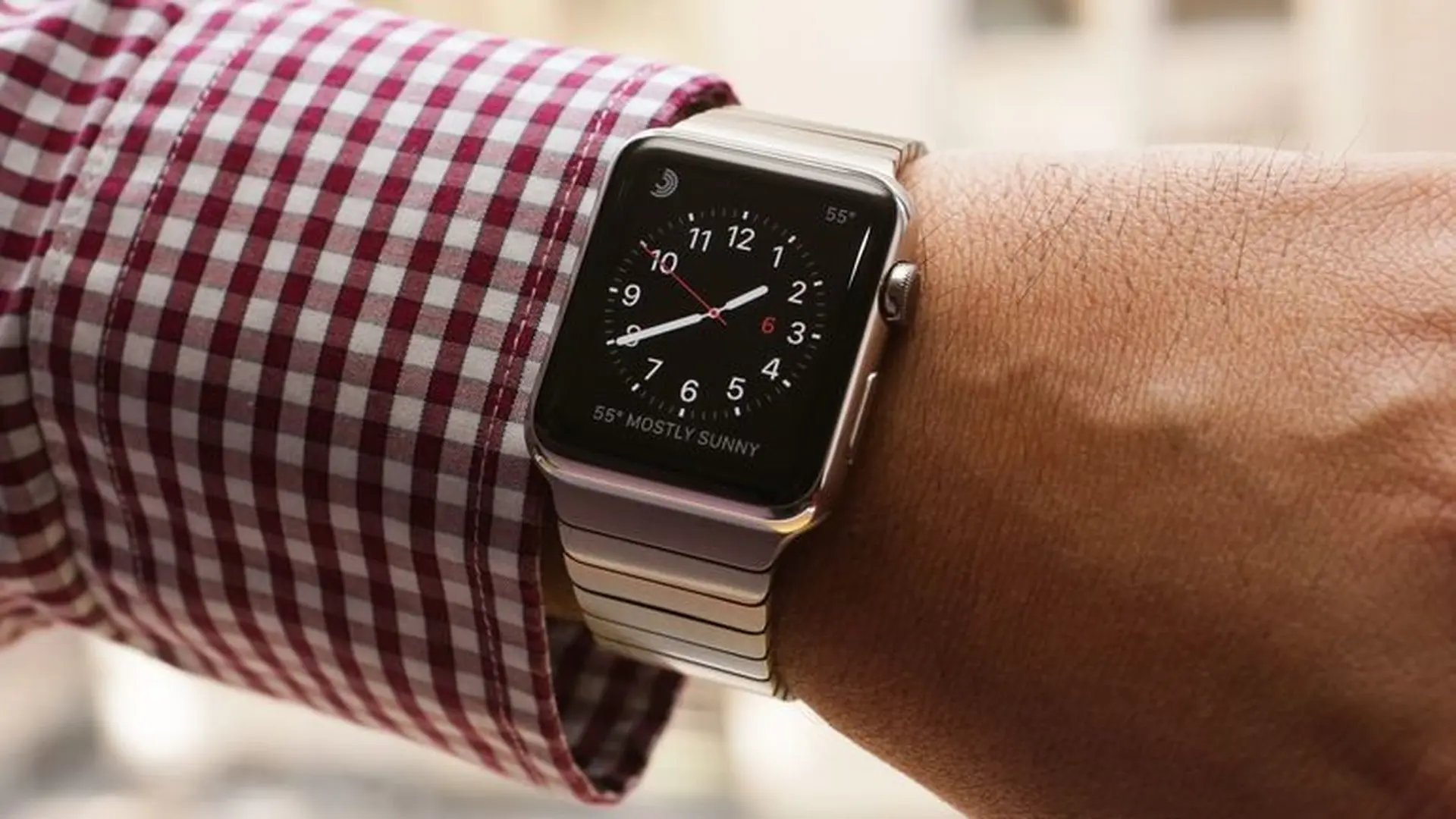 Táo khuyết sắp tung ra Apple Watch mặt tròn?