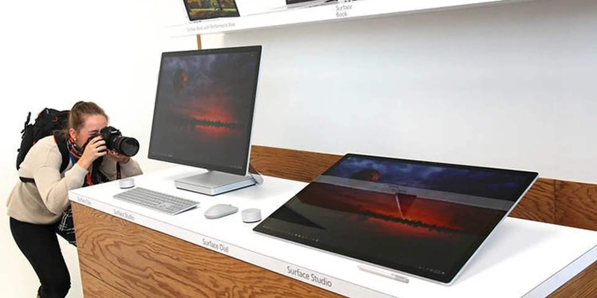 Microsoft Surface Studio có doanh số vượt ngoài mong đợi