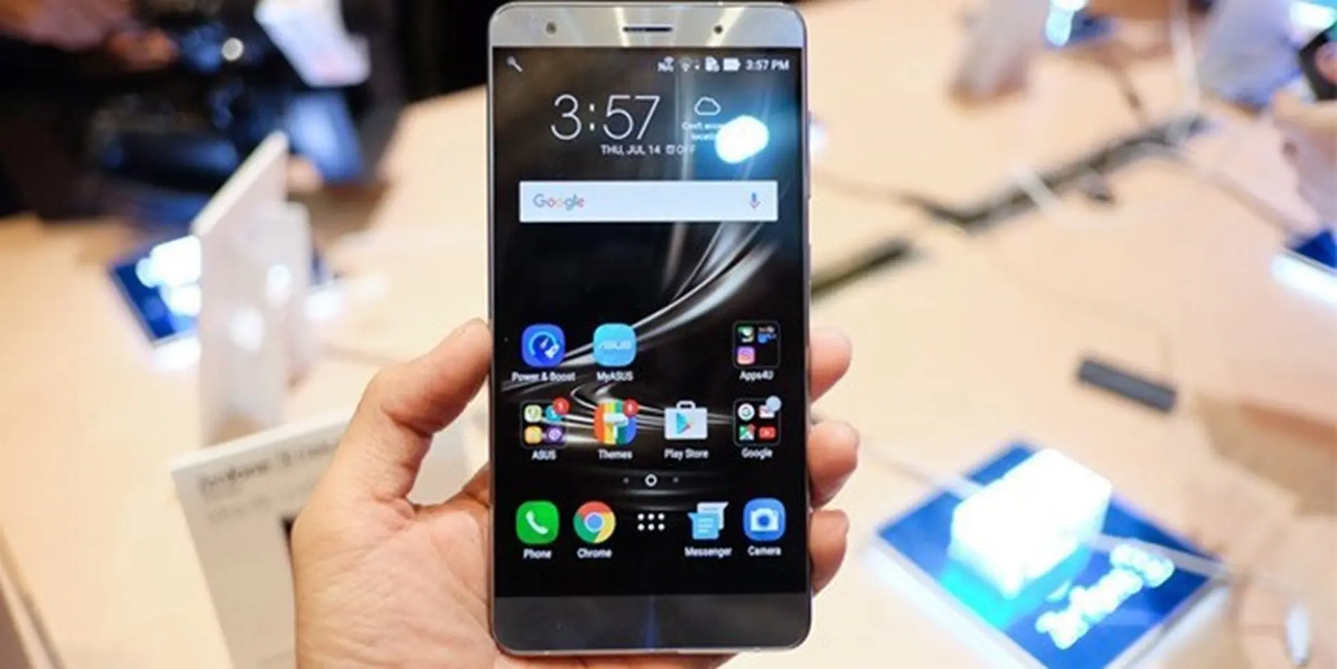 7 smartphone đầu tiên trên thế giới sở hữu 6GB RAM