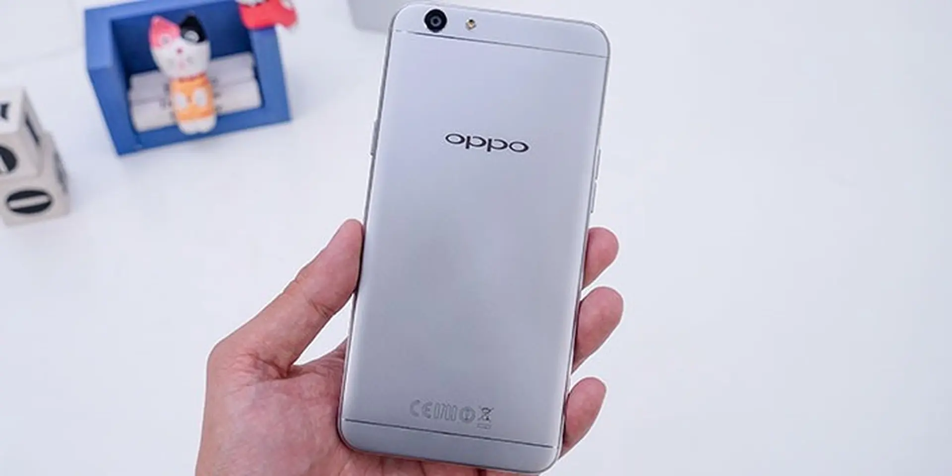 Những điểm đáng giá của "chuyên gia selfie" OPPO F1s