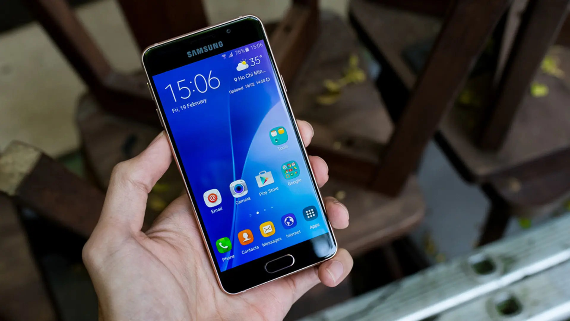 Hình ảnh trên tay Samsung Galaxy A3 2016