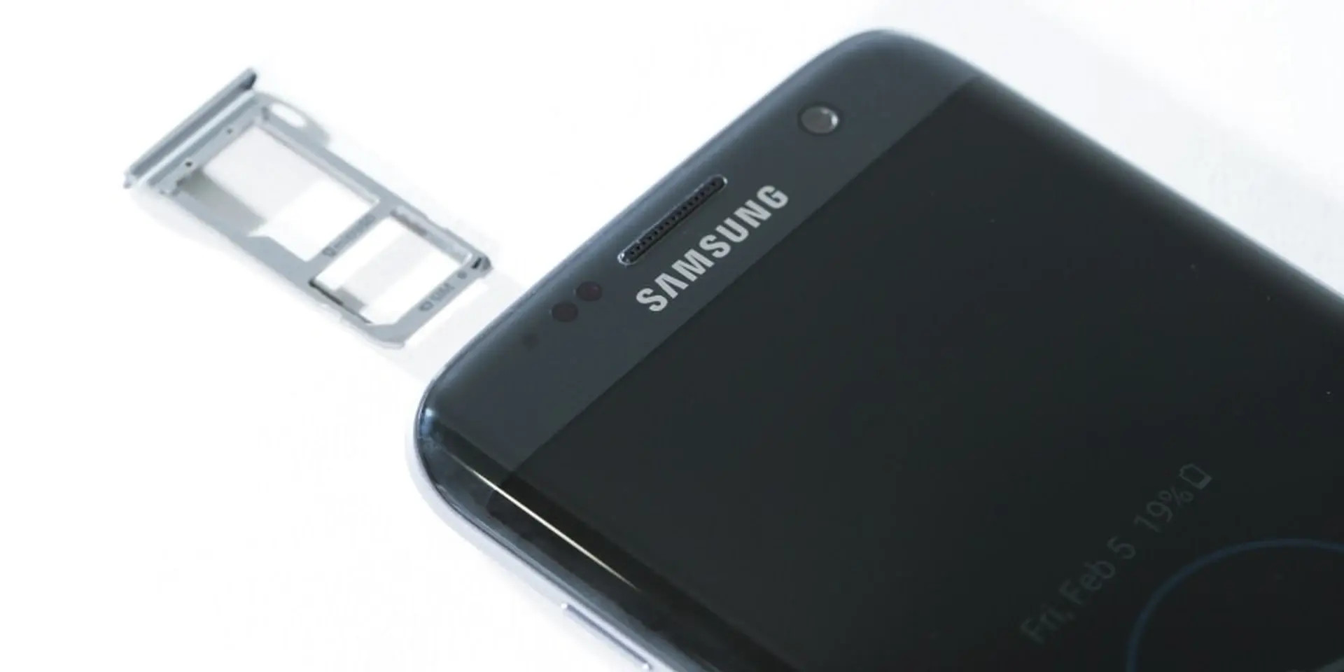 Sẽ không thể cài ứng dụng lên thẻ nhớ trên Galaxy S7, Galaxy S7 edge và LG G5!