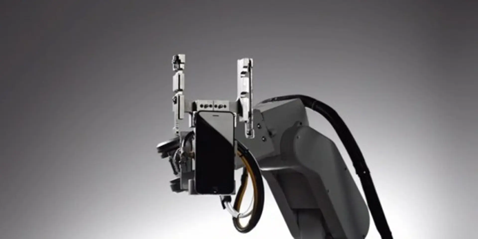 [Video] Apple dùng Robot Liam tái chế iPhone như thế nào