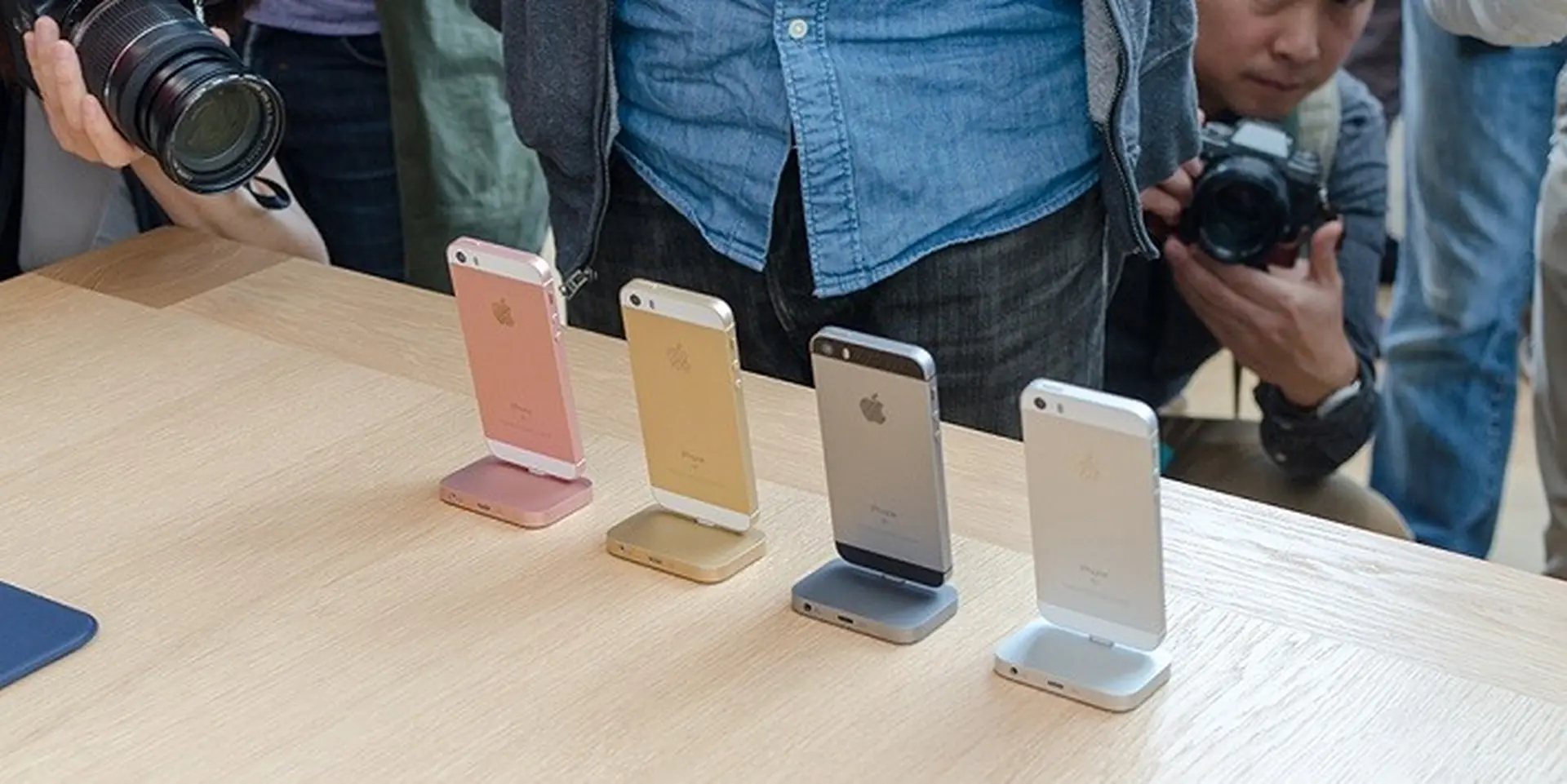 6 lựa chọn thay thế hoàn hảo cho iPhone SE trong thời điểm này