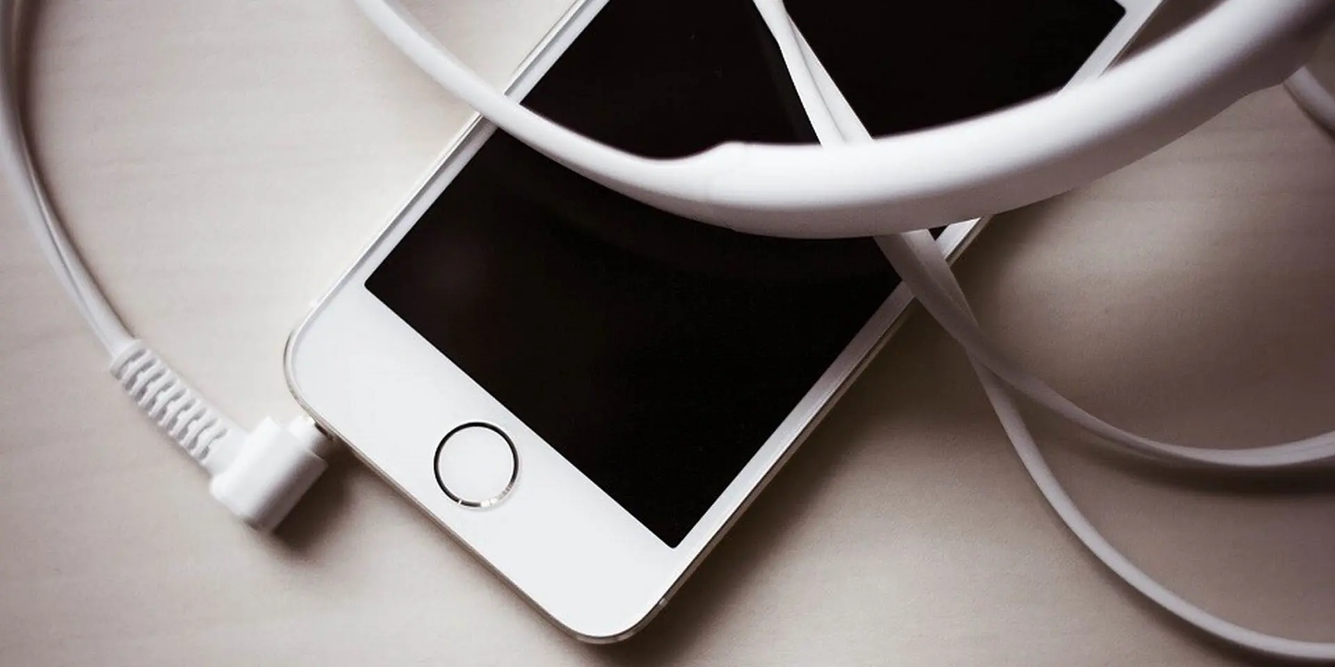 Sẽ không còn chuyện rối dây tai nghe trên iPhone 7
