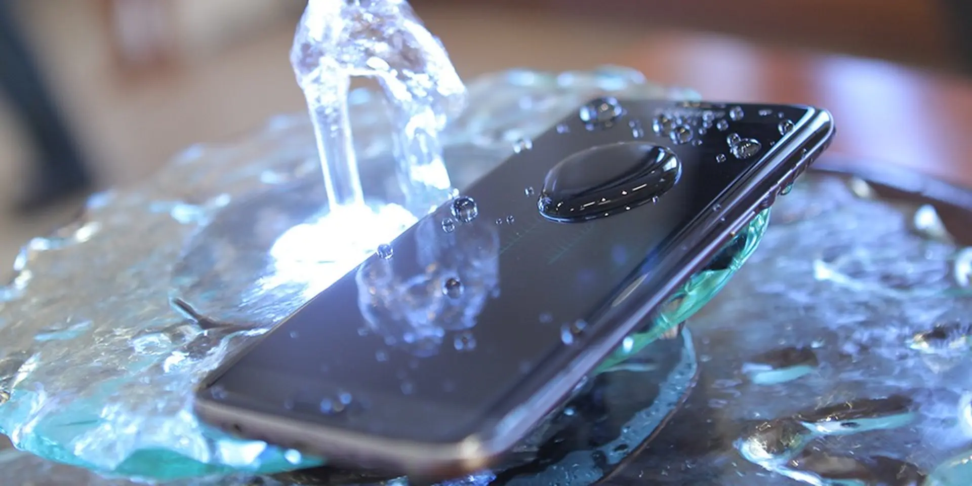 Chi tiết về khả năng kháng bụi, nước trên Galaxy S7