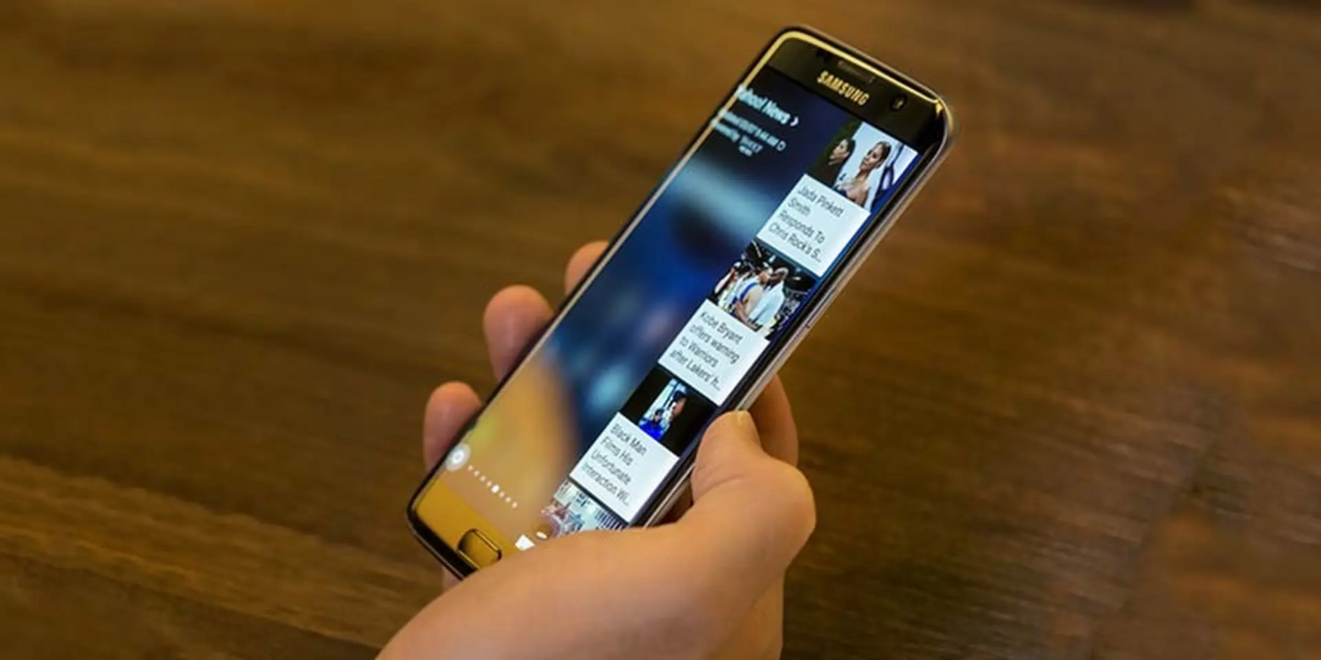 [VIDEO] Các tính năng trên màn hình cong của Galaxy S7 Edge