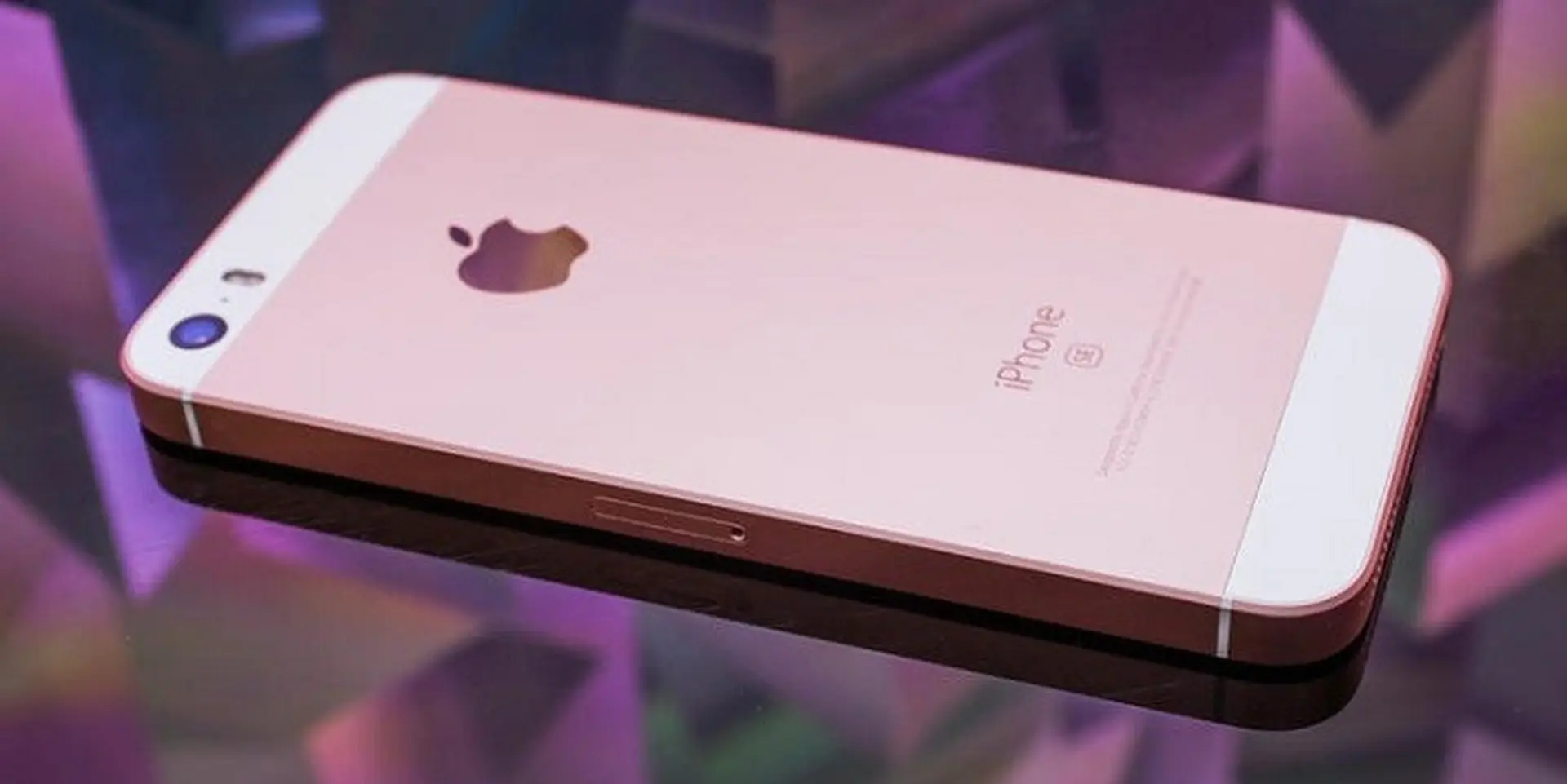 CEO Apple: Nhu cầu iPhone SE là rất lớn, vượt xa kỳ vọng