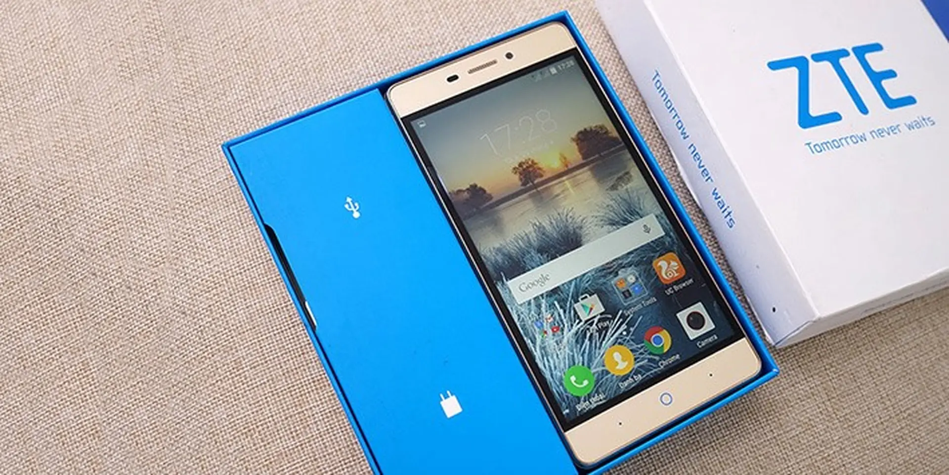 Trên tay ZTE Blade Wave 3: Máy đẹp, gọn gàng, hoàn thiện tốt