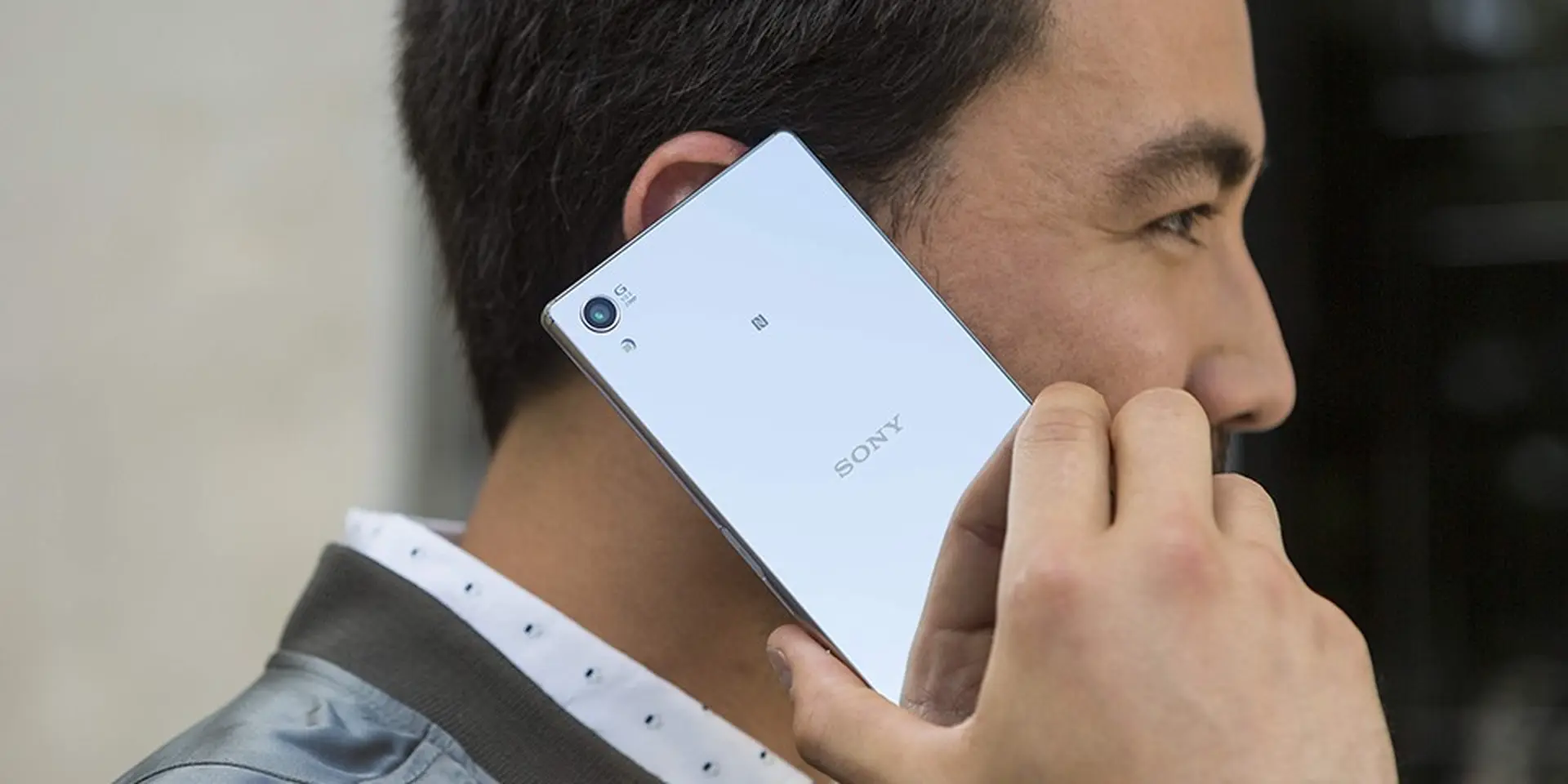 Xperia Z5 Premium giảm giá sốc 2 triệu đồng tại FPTShop 