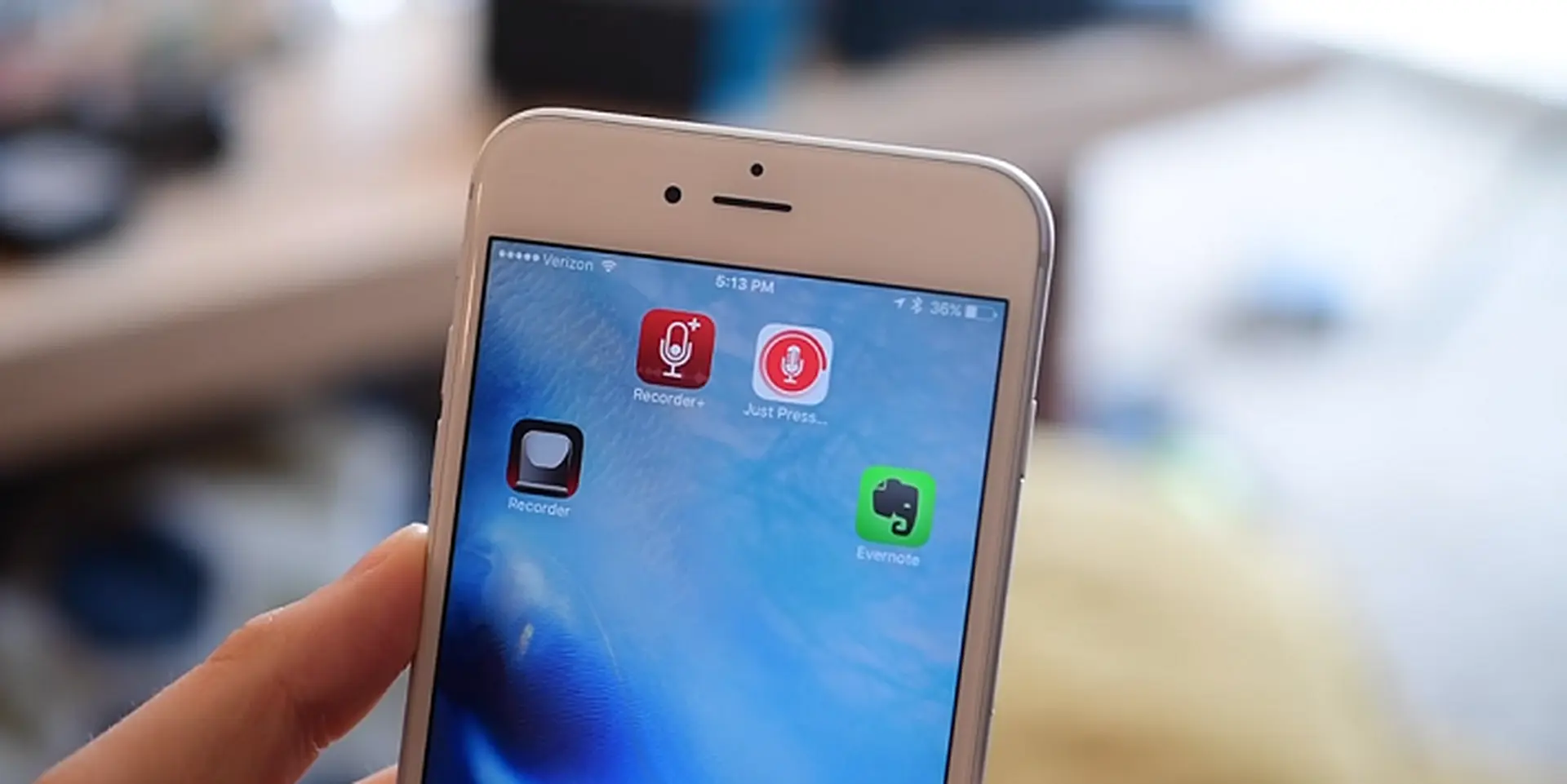 Hướng dẫn tạo khoảng trống trên màn hình Home iPhone không cần jailbreak