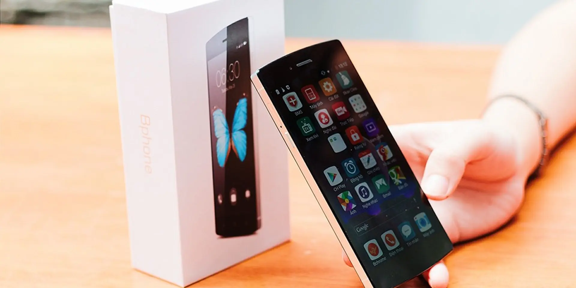 Bkav đang thu hồi Bphone, chuẩn bị cho màn ra mắt của Bphone 2 