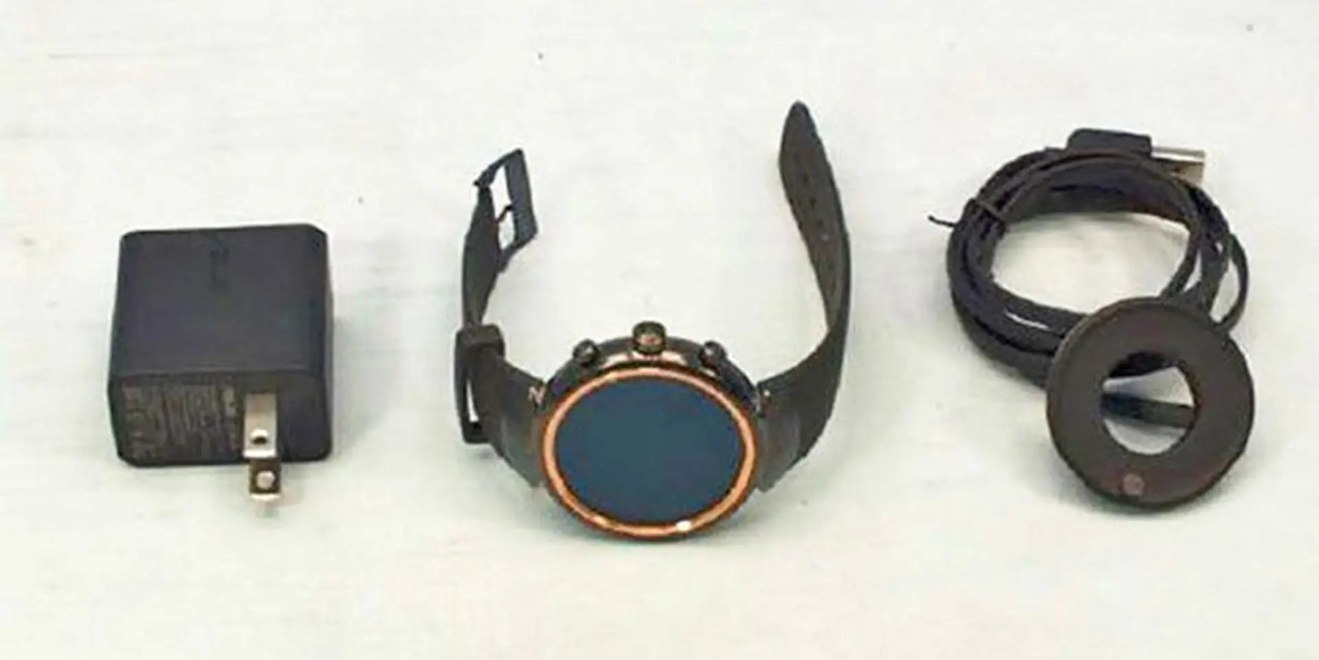 Ngắm nhìn hình ảnh Asus ZenWatch 3 lần đầu tiên xuất hiện thực tế