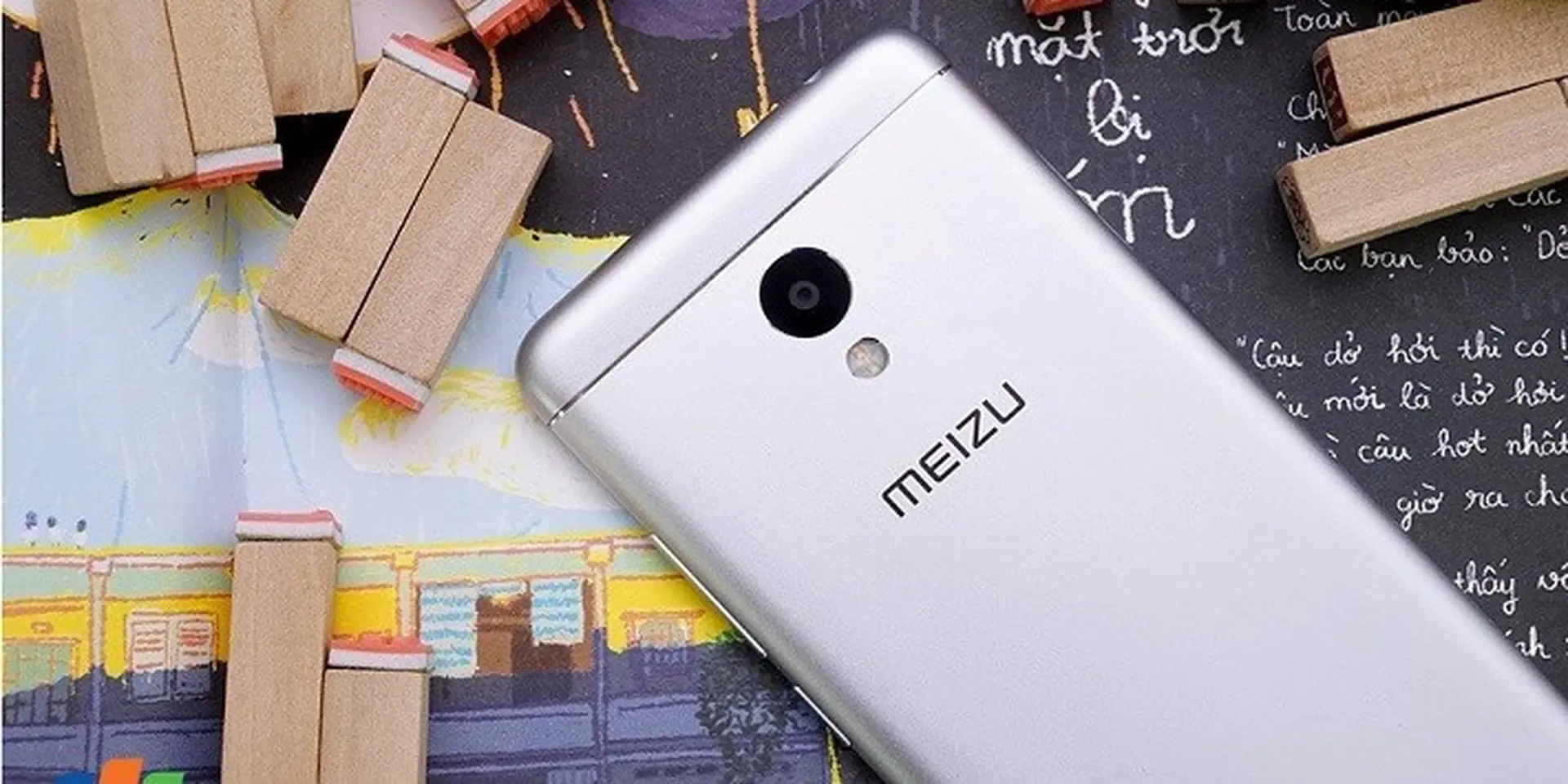 Top 4 smartphone giá 3 triệu đồng: thiết kế đẹp, cấu hình tốt không thể bỏ qua tại FPT Shop