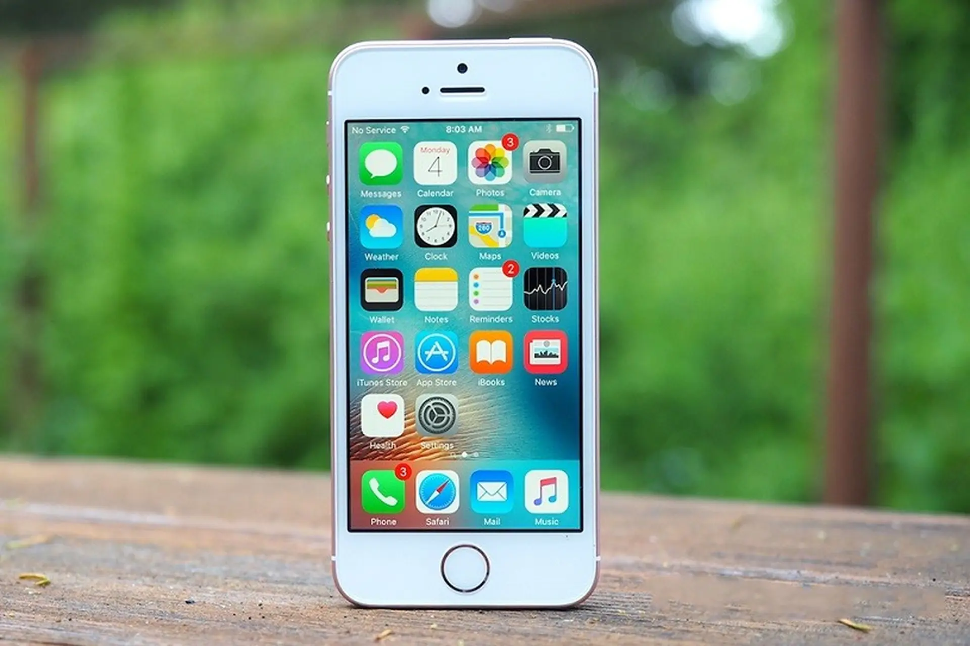 Lý do tại sao bạn nên cập nhật iOS 9.3.5 ngay hôm nay?