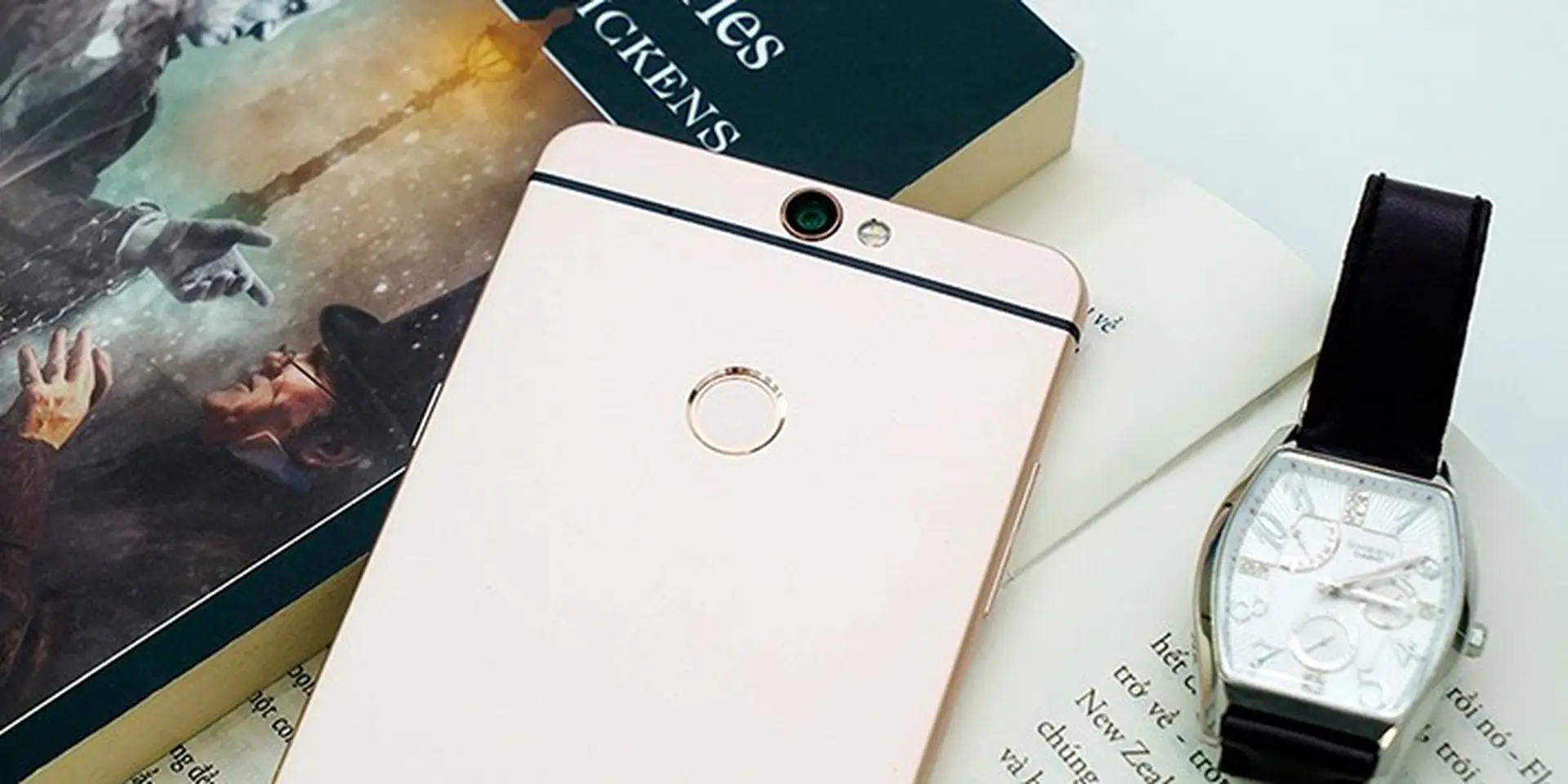 Coolpad Max: Chất ngất cấu hình, tưng bừng khuyến mãi