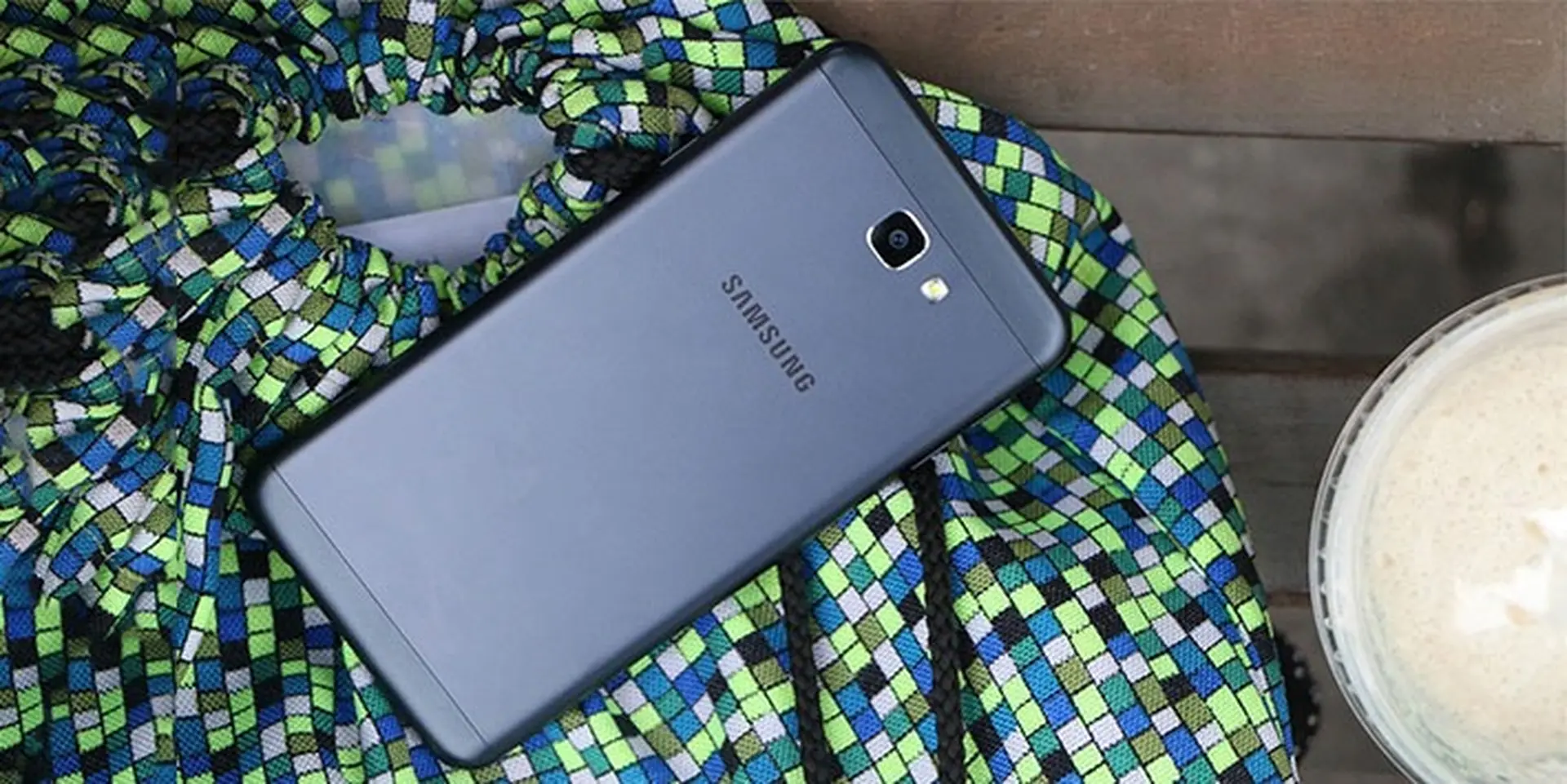 4 smartphone hot nhất nửa đầu tháng 9 mà bạn không nên bỏ qua