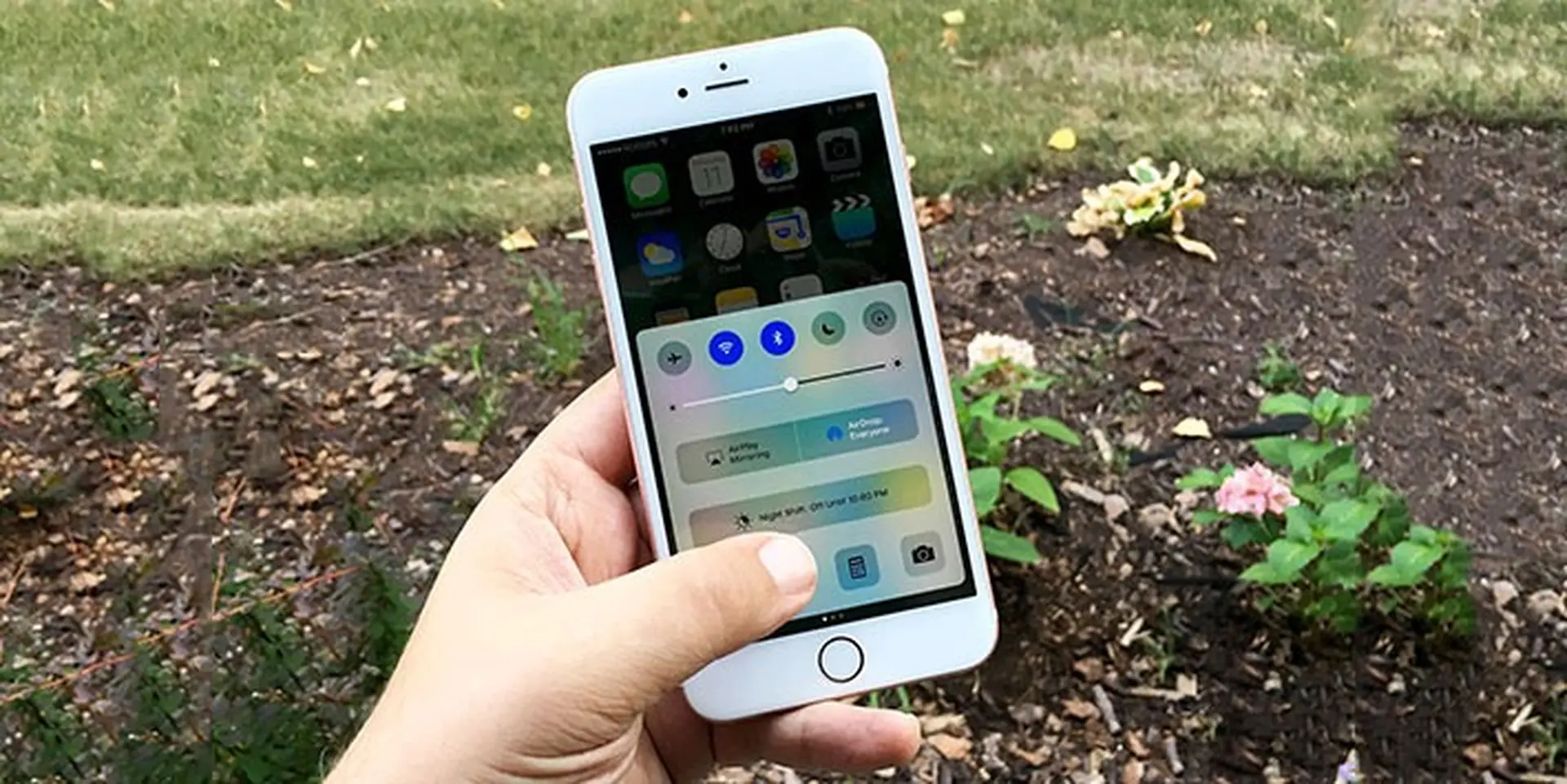 Mẹo thay đổi cường độ sáng của đèn pin trên iOS 10