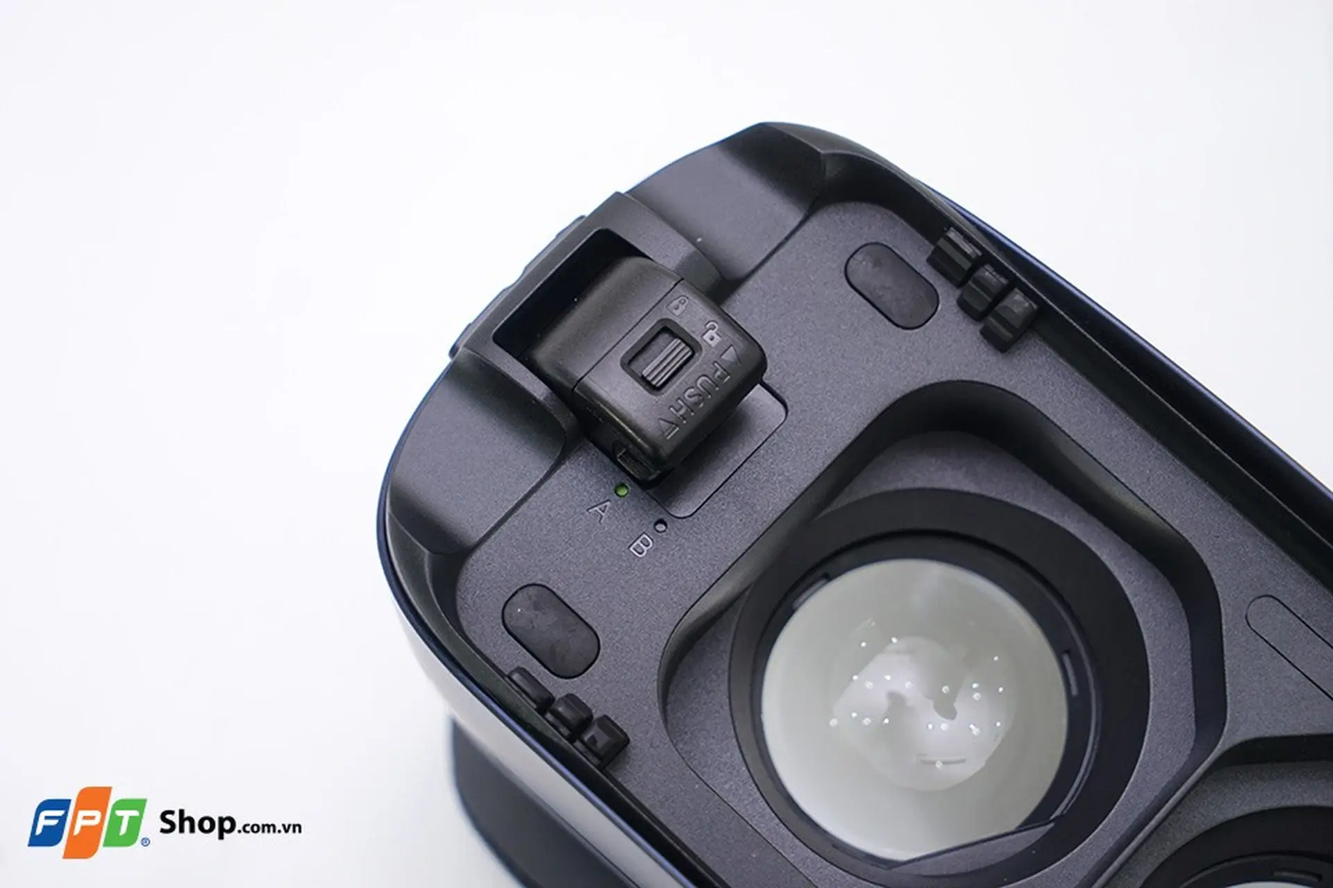 https://fptshop.com.vn/