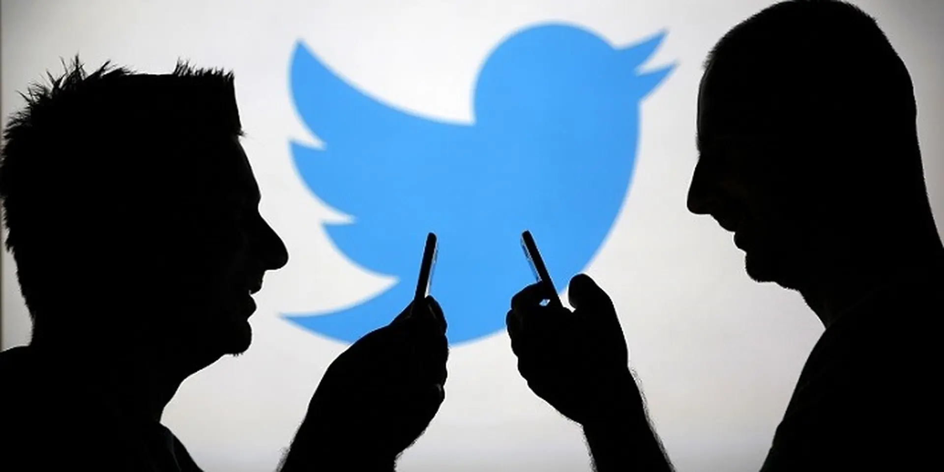 Rộ tin đồn Microsoft sẽ mua lại Twitter 