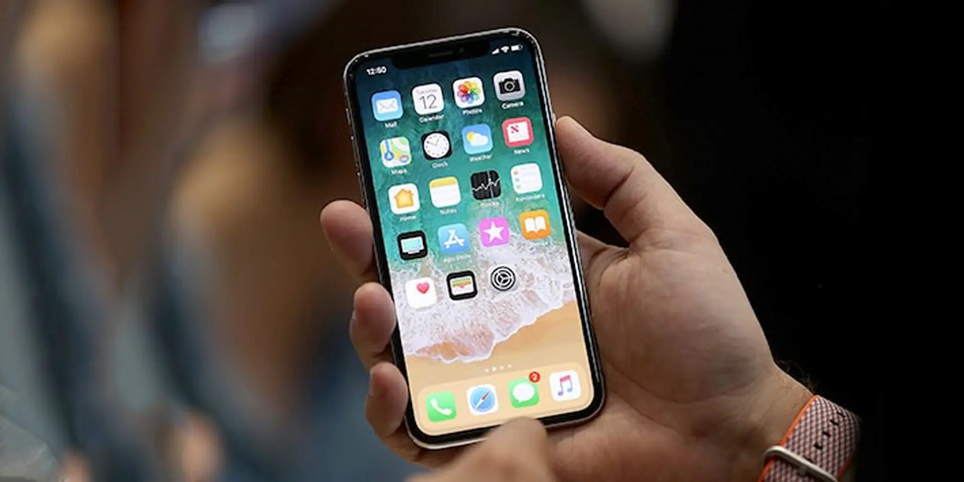 Choáng váng với chi phí thay màn hình iPhone X mà Apple công bố