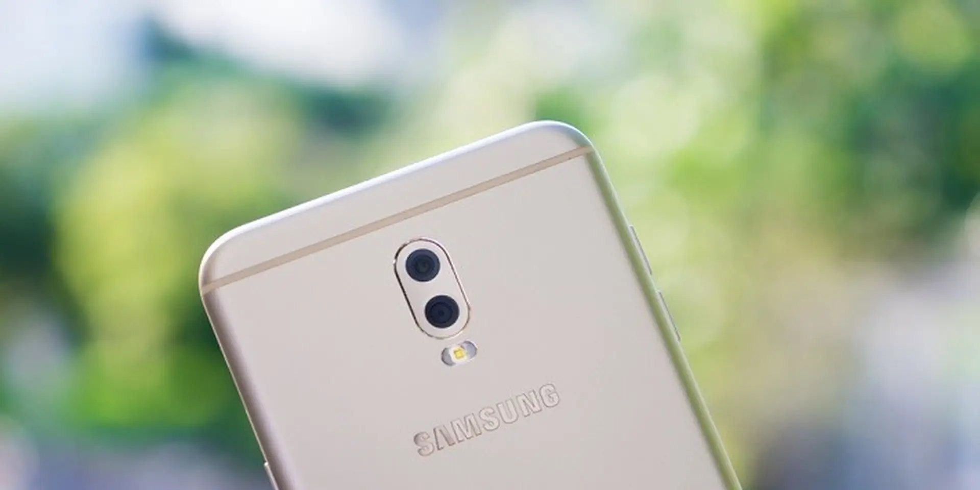 Đánh giá nhanh Galaxy J7+: Camera kép xóa phông, thiết kế cao cấp, hiệu năng tốt