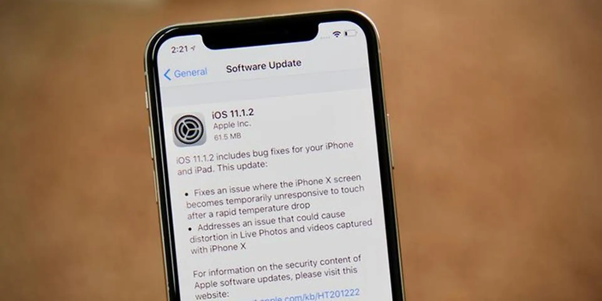 Apple chính thức phát hành bản cập nhật iOS 11.1.2, tải ngay thôi