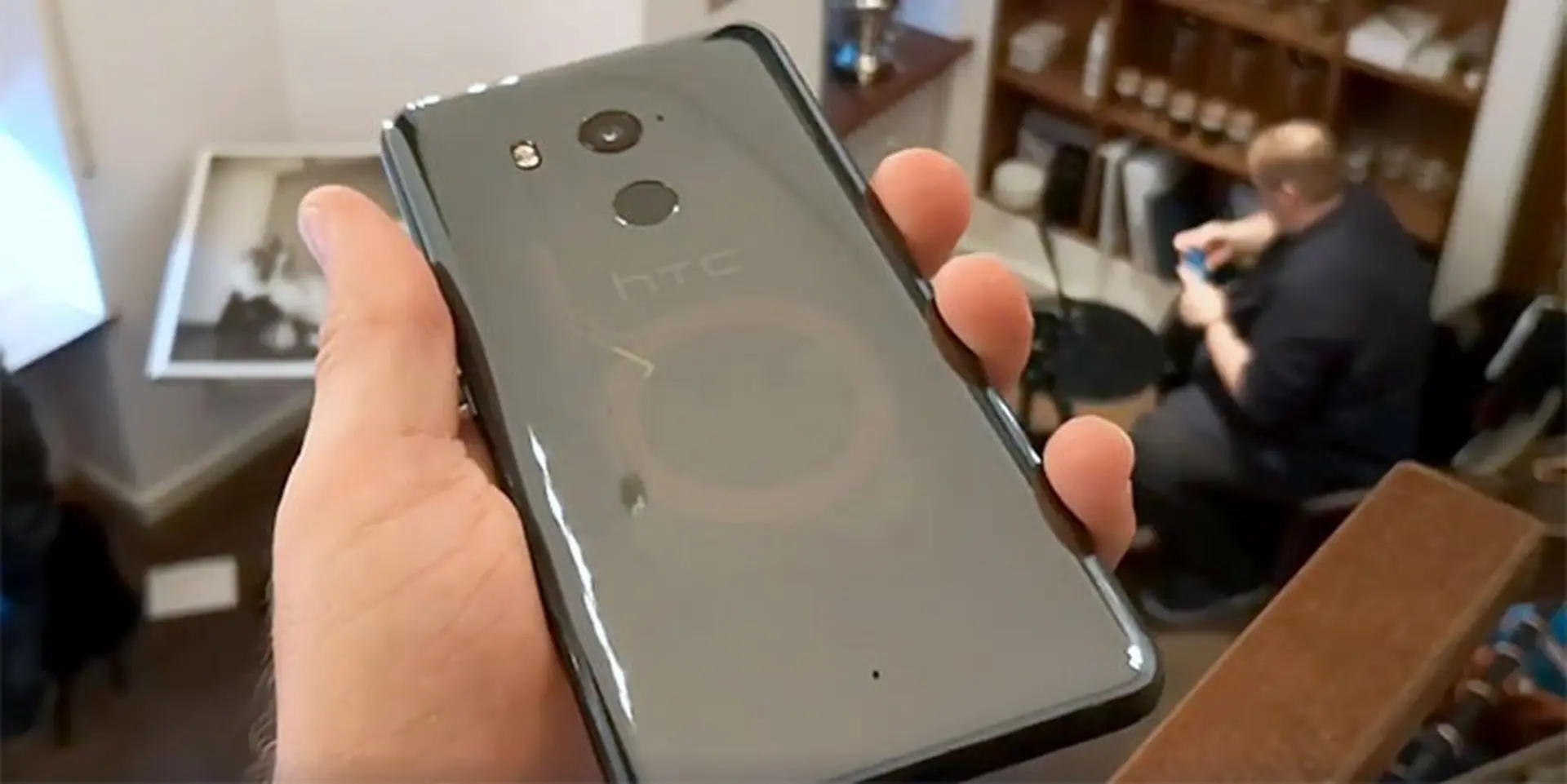 Trên tay HTC U11 Plus trước giờ ra mắt