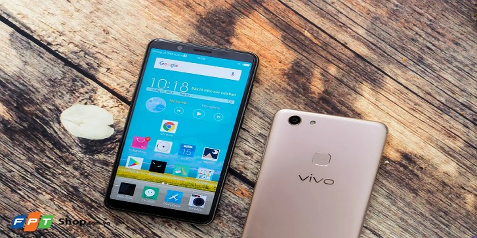 Chiêm ngưỡng 2 sắc màu của Vivo V7
