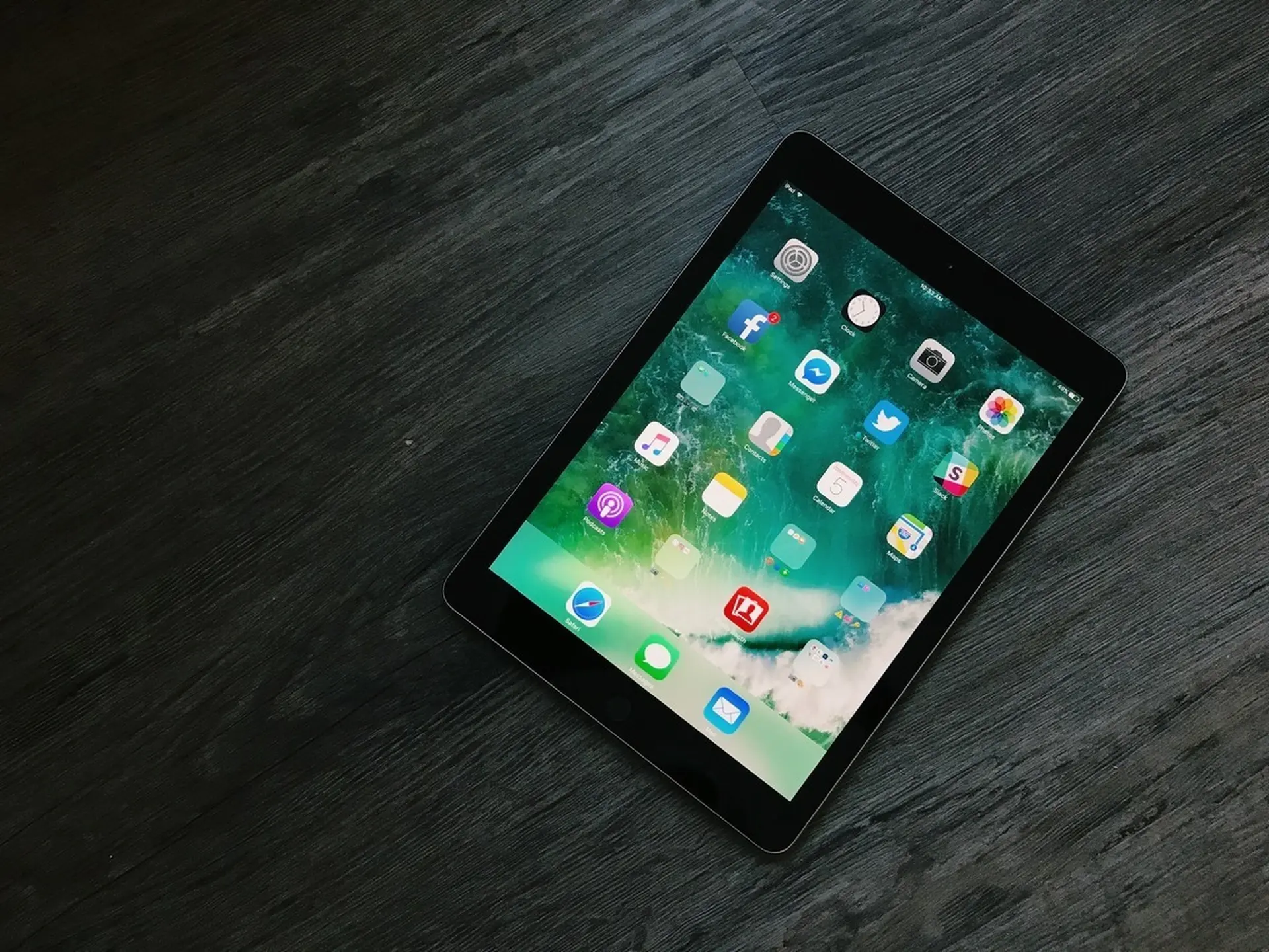 Sở hữu iPad 9.7 inch [2017] chỉ với 7,99 triệu đồng tại FPT Shop