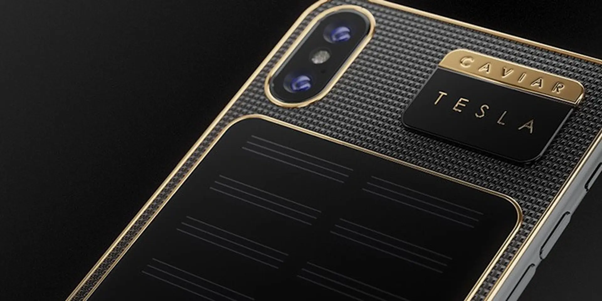Choáng ngợp trước bản iPhone X sang chảnh, sạc bằng năng lượng mặt trời