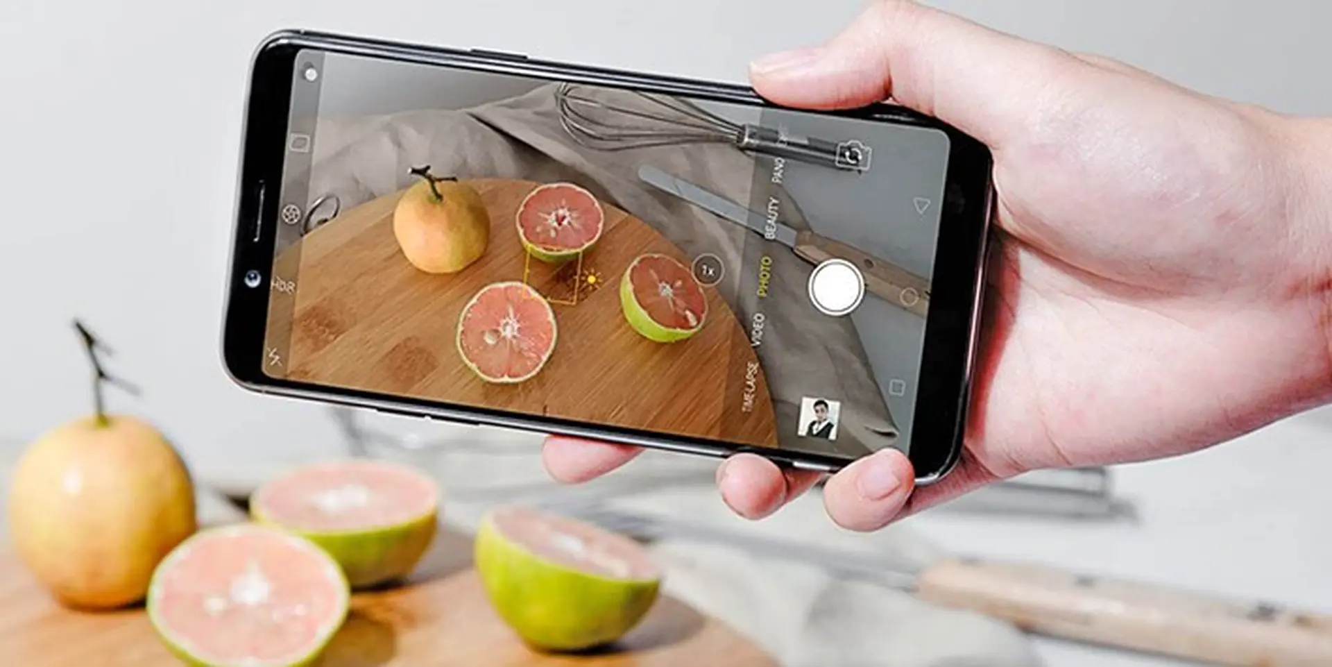 Giải mã cơn sốt OPPO F5 tại Việt Nam hiện nay