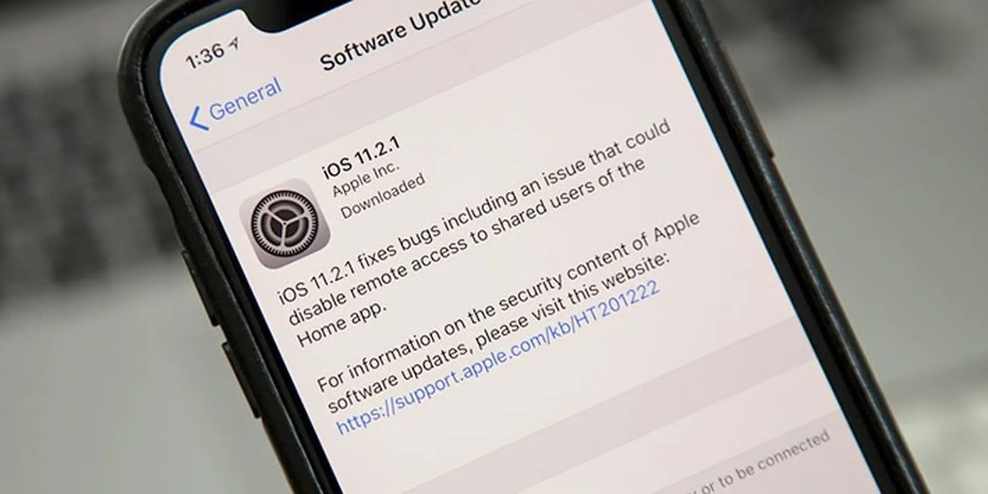 Apple phát hành iOS 11.2.1: Đây là lý do bạn phải update ngay!