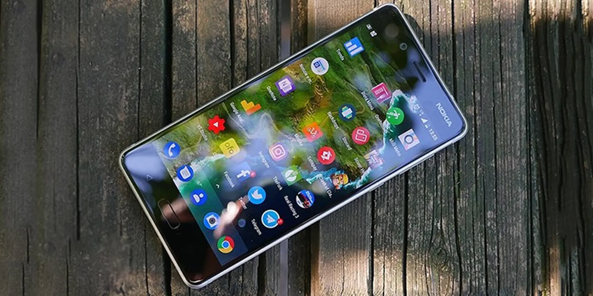 [Video] Màn tra tấn thô bạo dành cho Nokia 5 với cái kết bất ngờ