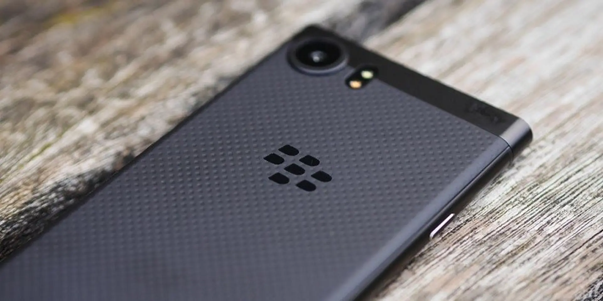 BlackBerry sẽ khai tử kho ứng dụng của riêng mình?