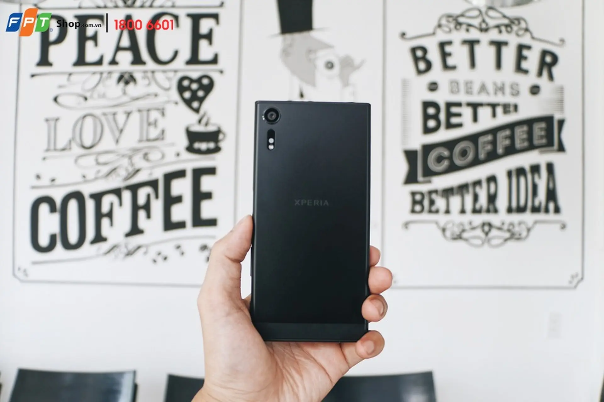FPT Shop giảm sốc đến 1 triệu đồng cho khách mua Sony Xperia XZs và XA1 Ultra