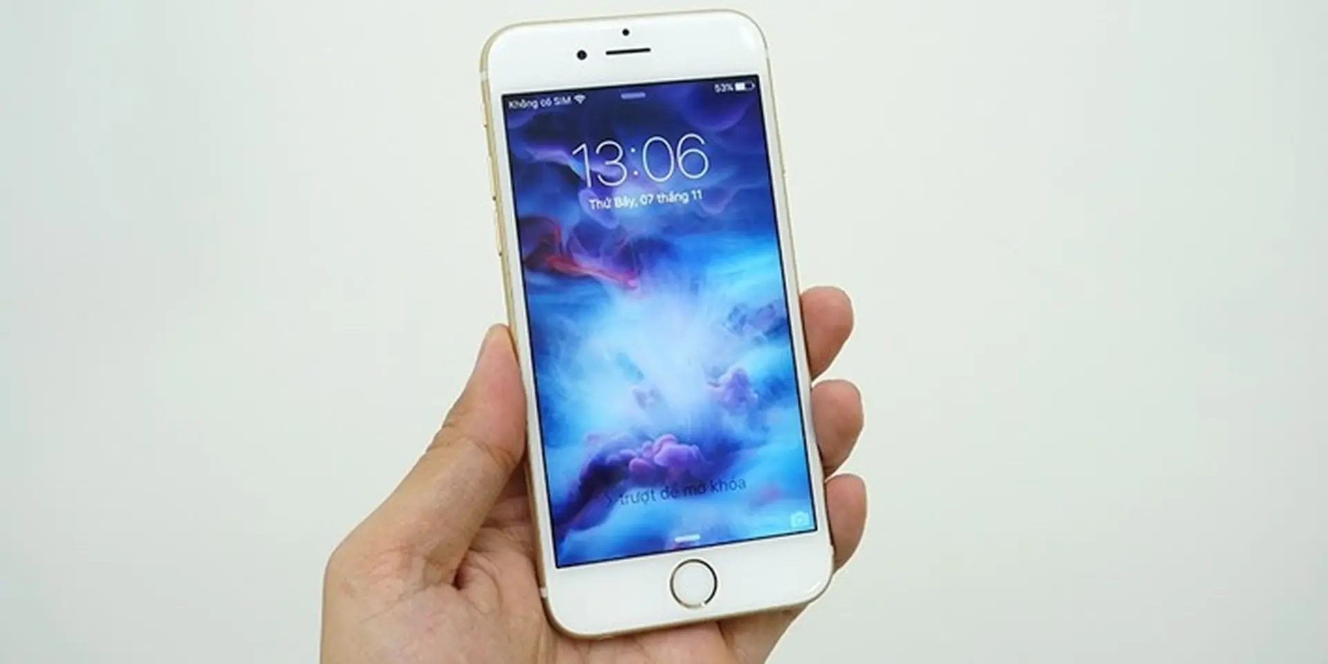 Người dùng đã có thể thay pin cho iPhone cũ với giá 29 USD, sớm hơn dự kiến!