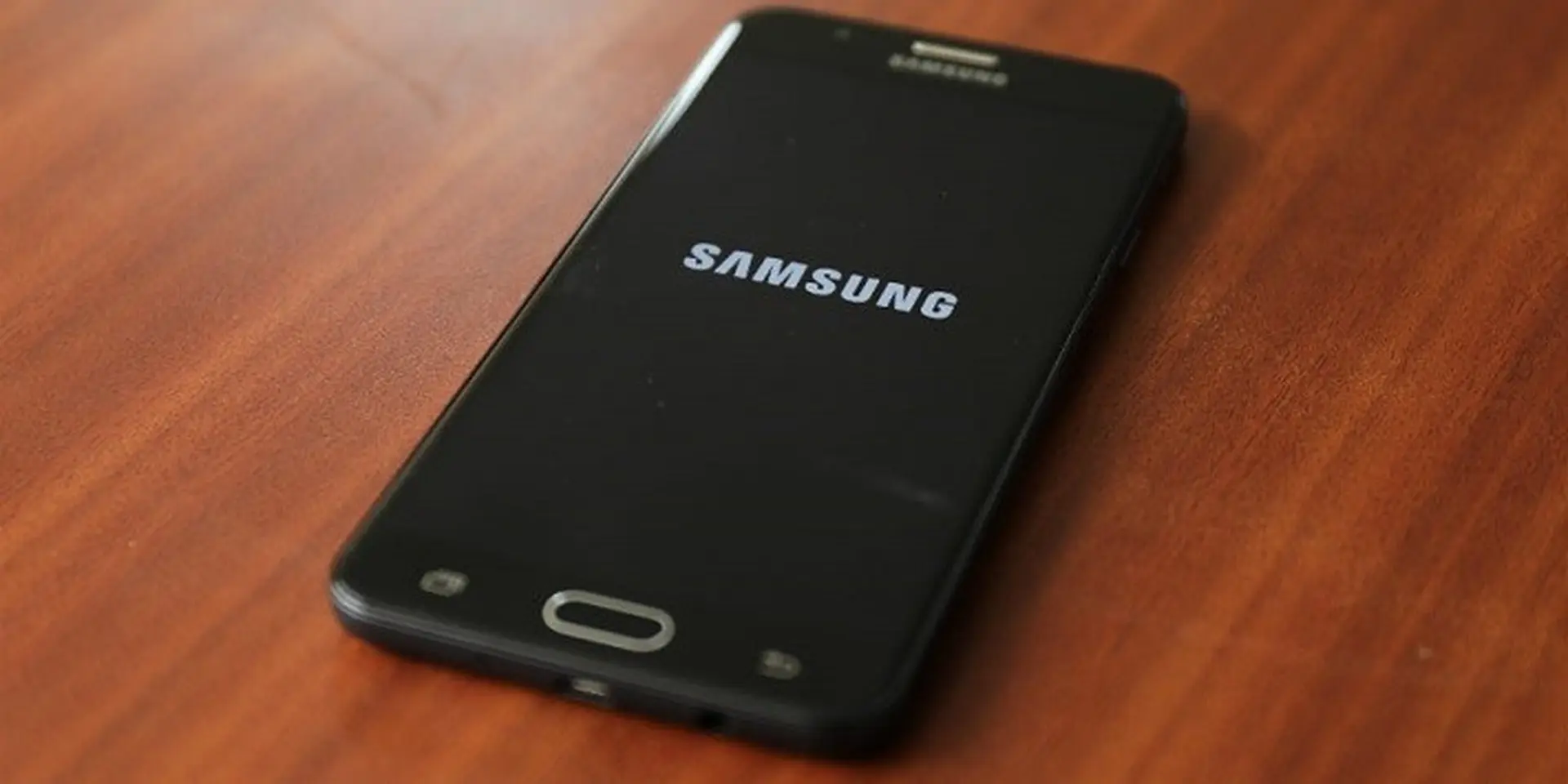 Samsung Galaxy A7 2017, camera 16MP, chống nước, USB-C ra mắt tại Việt Nam