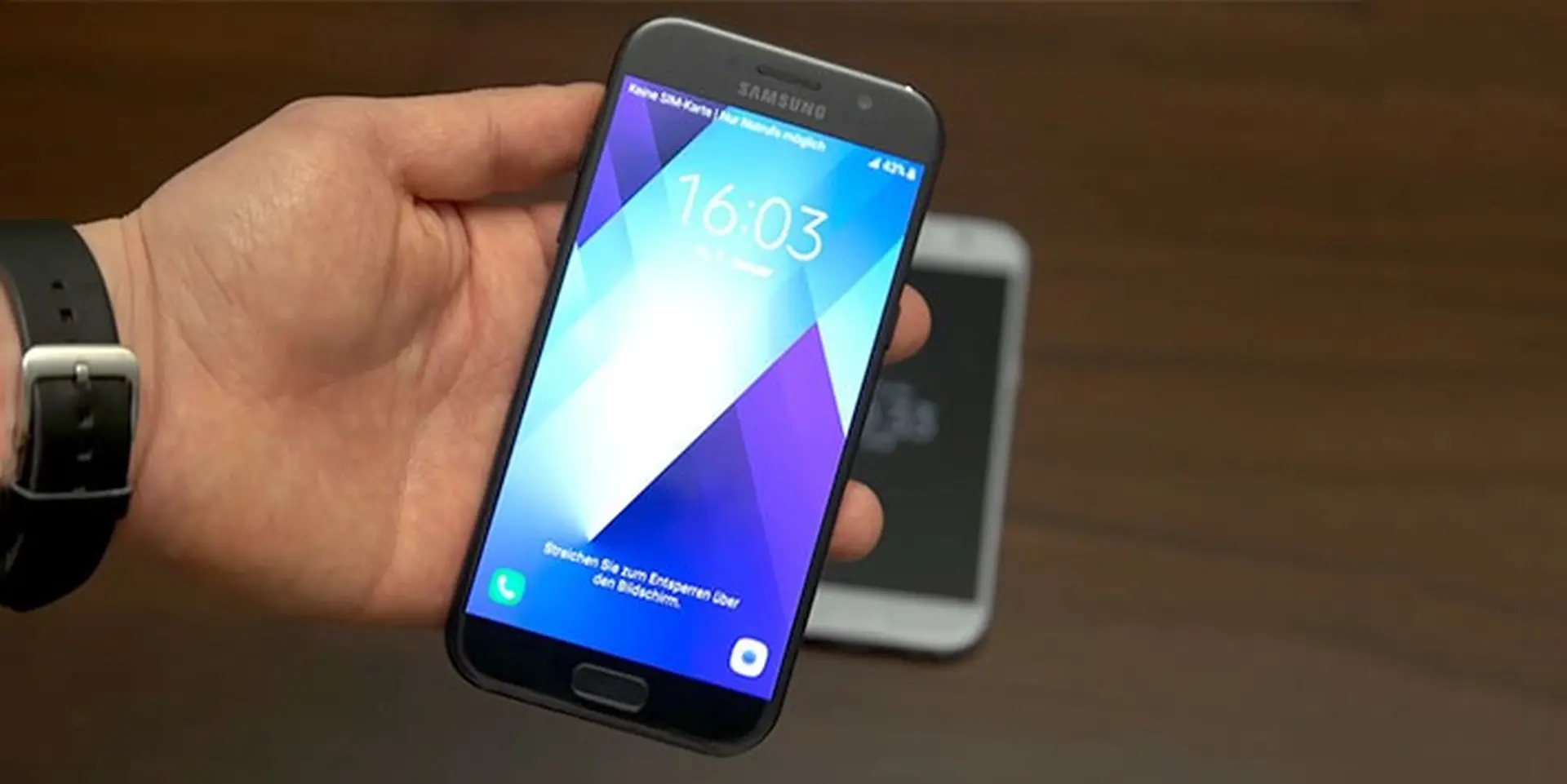 Những sản phẩm tầm trung - cận cao cấp sẽ gây bão đầu năm 2017