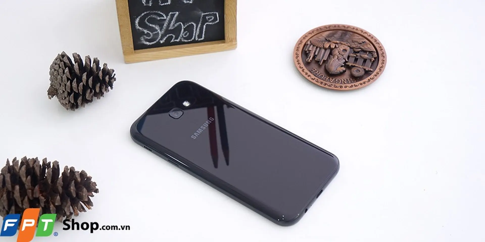 Nói về thiết kế của Galaxy A 2017: Đẹp ngang tầm thiết bị cao cấp 