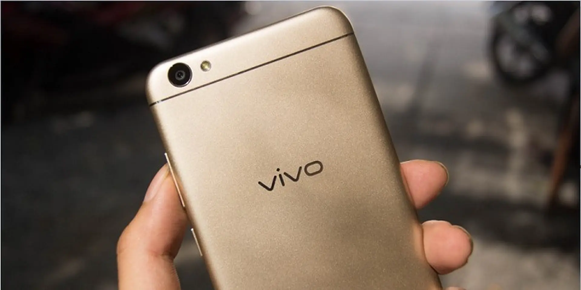 Ngoài độ phân giải 20MP, camera của Vivo V5 có gì hot