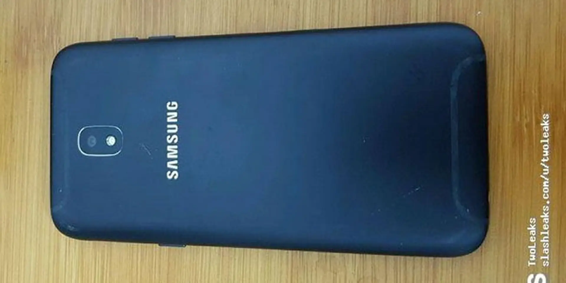 Samsung Galaxy J5 2017 lộ ảnh thực tế với thiết kế kim loại nguyên khối!