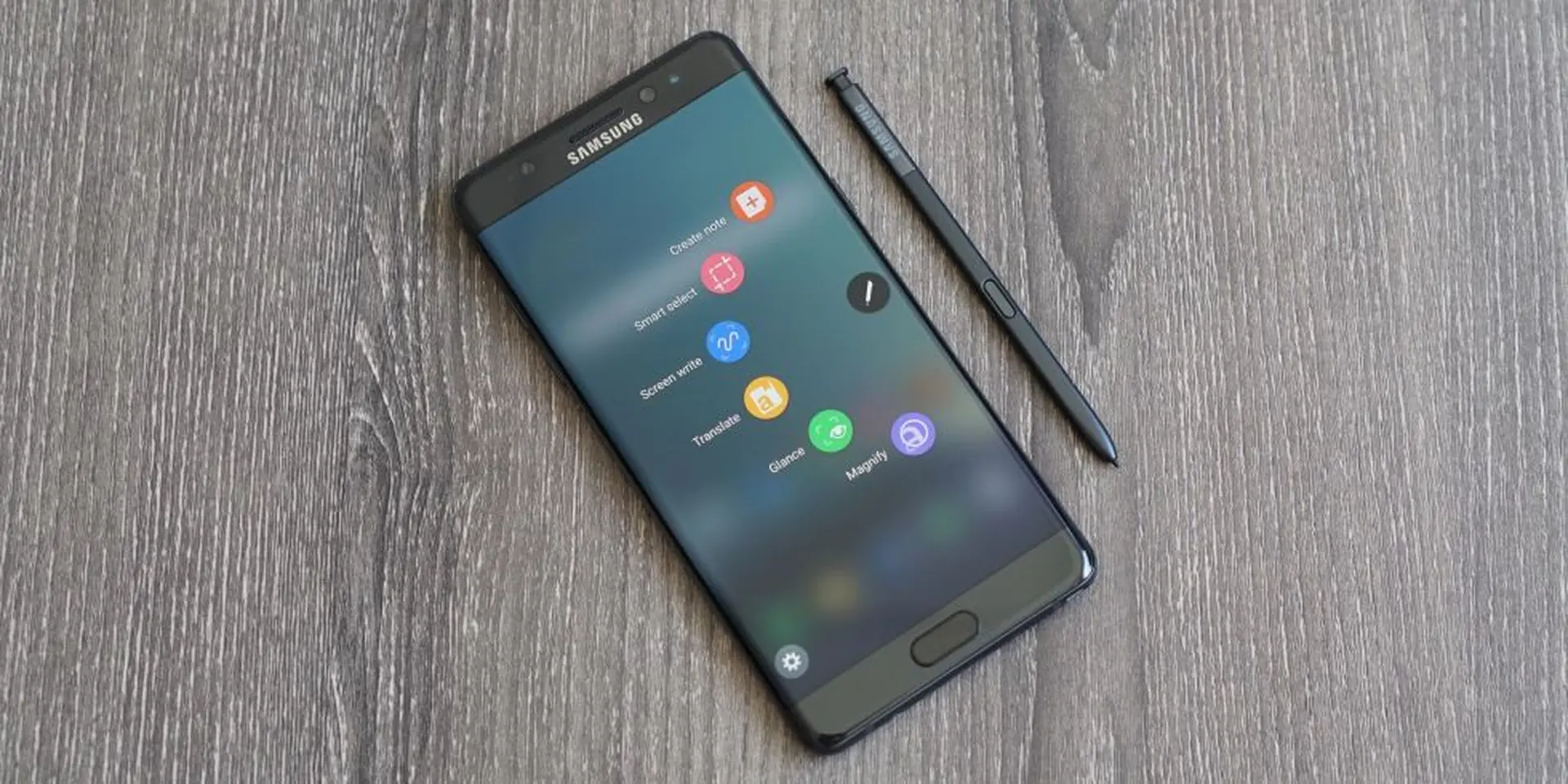 [Inforgraphic] Với 5 tính năng này, bạn phải sở hữu ngay Galaxy Note FE.!