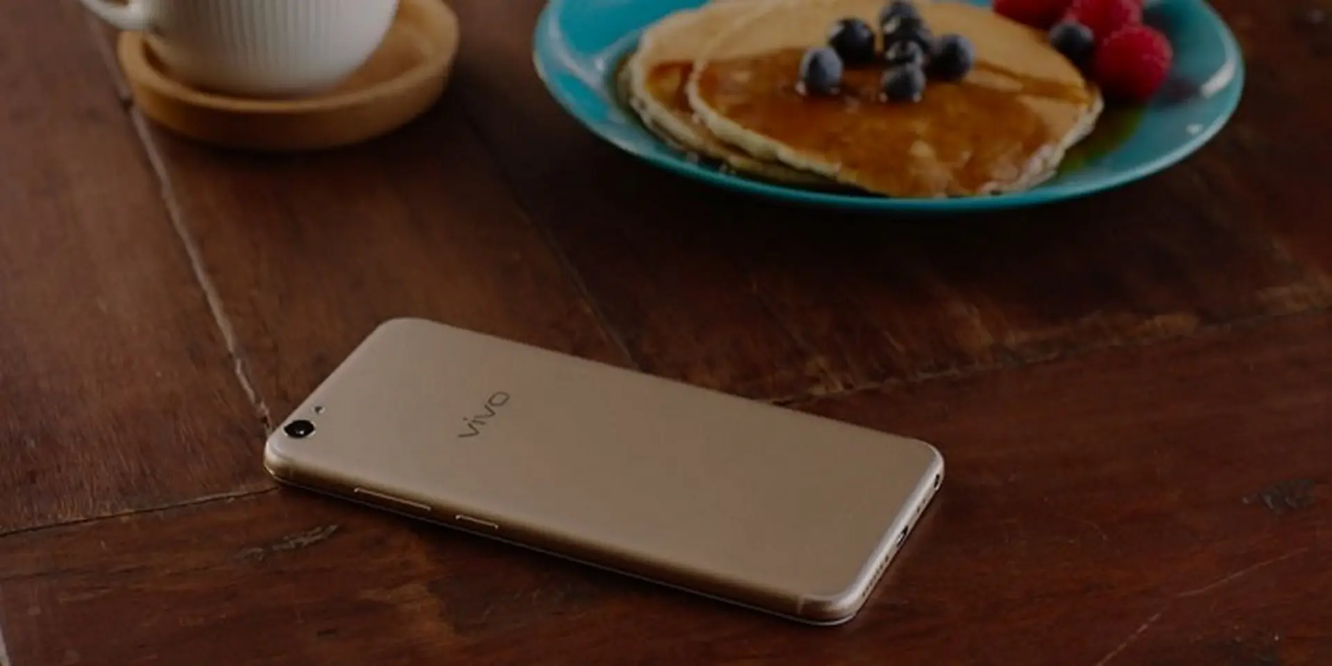 Hiệu ứng "Moon Light" trên Vivo V5s có gì hot?