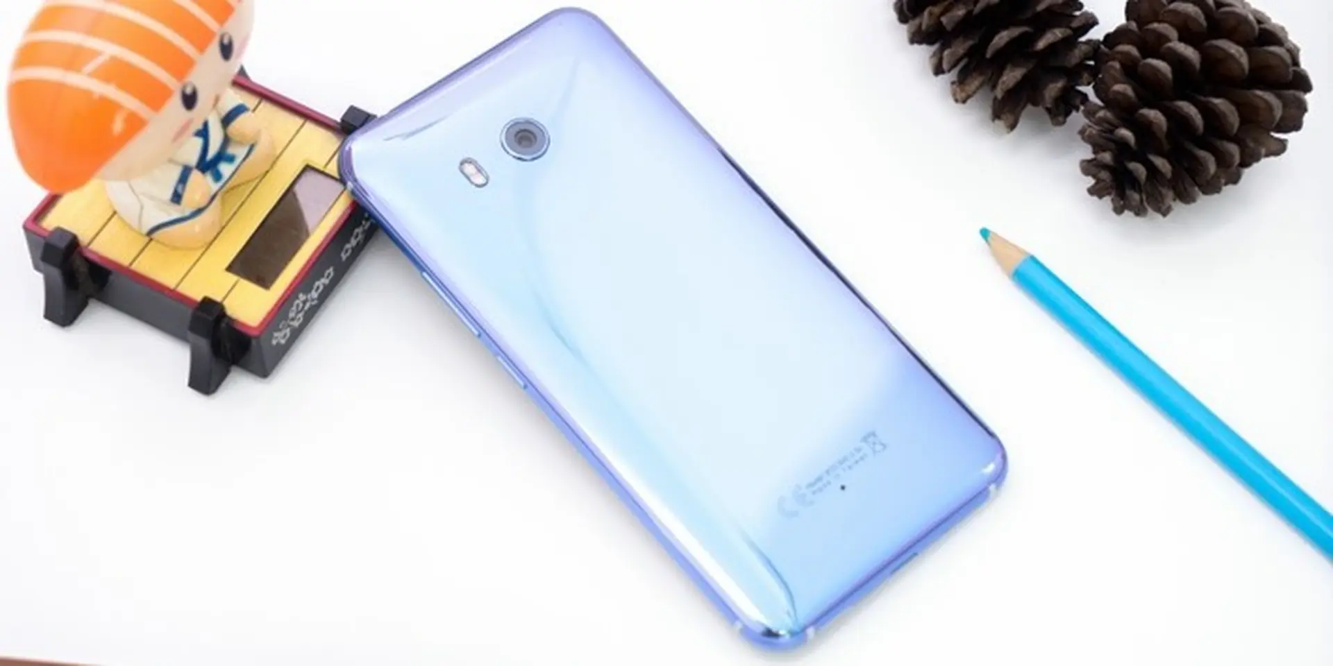 5 Mẫu smartphone thiết kế mặt lưng kính đẹp nhất hiện nay