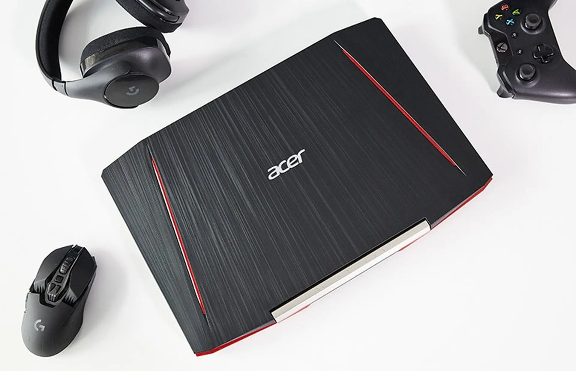 Đánh giá Acer VX 15 - 591G. Thiết kế siêu xe, hiệu năng mạnh mẽ
