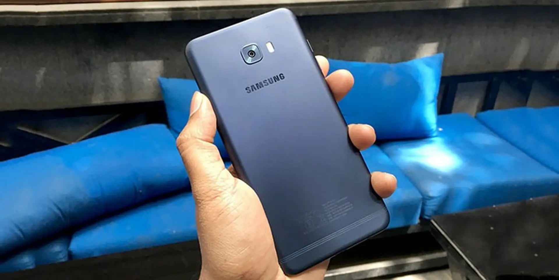 Đánh giá Samsung Galaxy C7 Pro: Gần như hoàn hảo chỉ trừ camera